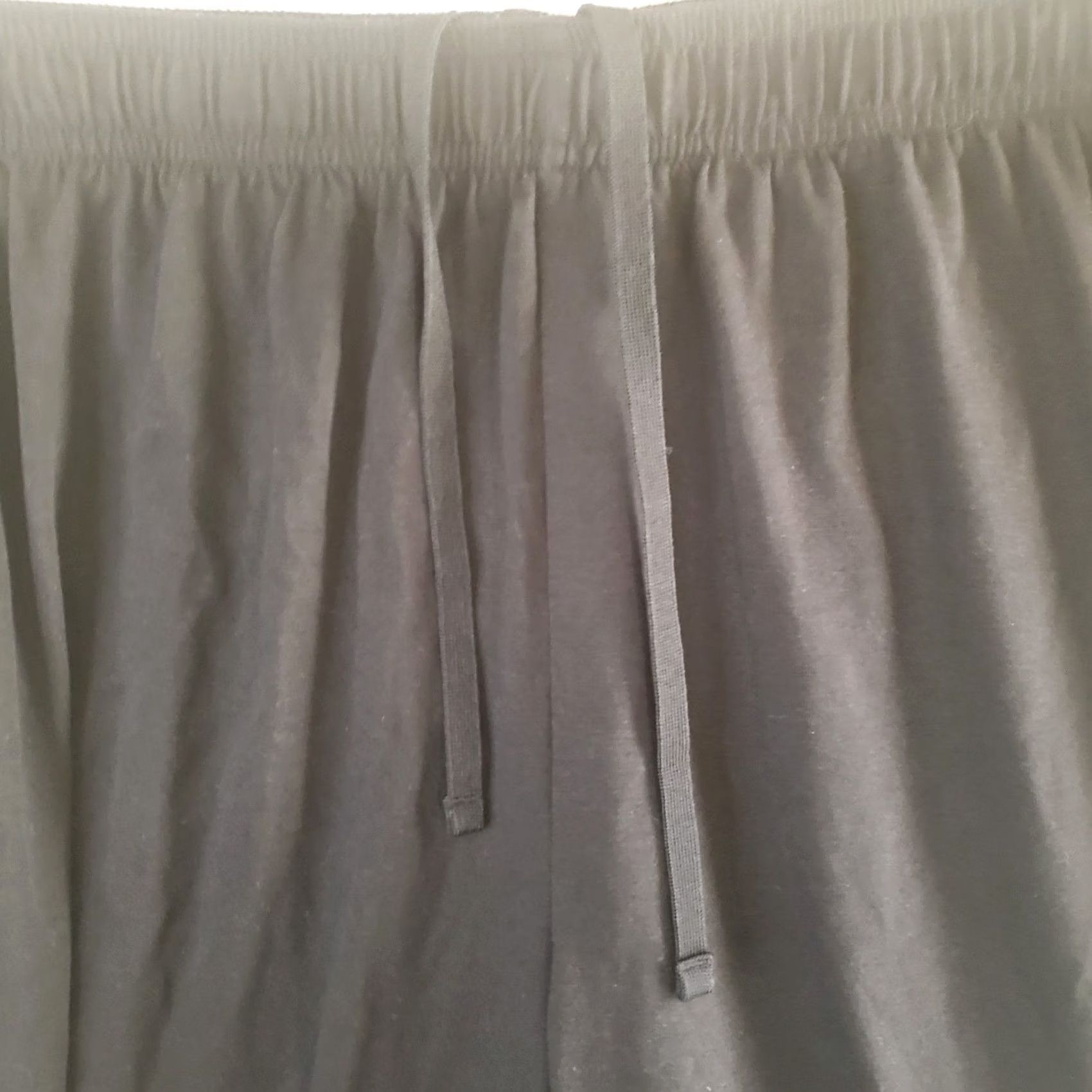 Athletic Works Athletic Works Shorts Men’s 2XL Black Athletic Gym Elastic Waist Drawstring Size US 39 - 3 Thumbnail