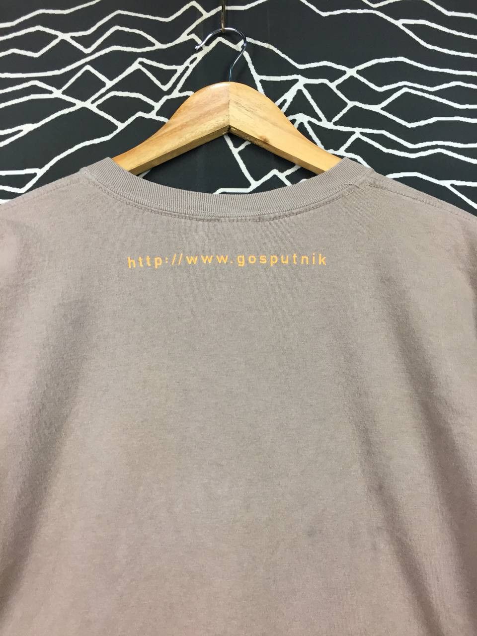 Vintage Vtg Y2K Sputnik "gosputnik" Minimal Techwear Graphic Tee Size US L / EU 52-54 / 3 - 12 Thumbnail