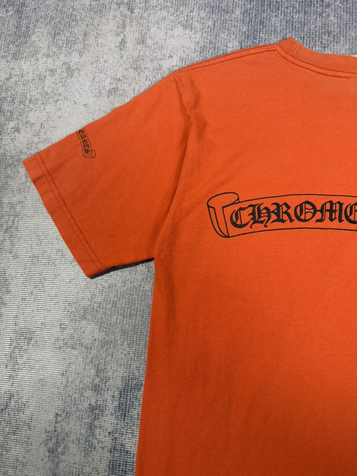 Chrome Hearts Vintage! Orange Scroll Script Pocket tee Size US M / EU 48-50 / 2 - 3 Thumbnail