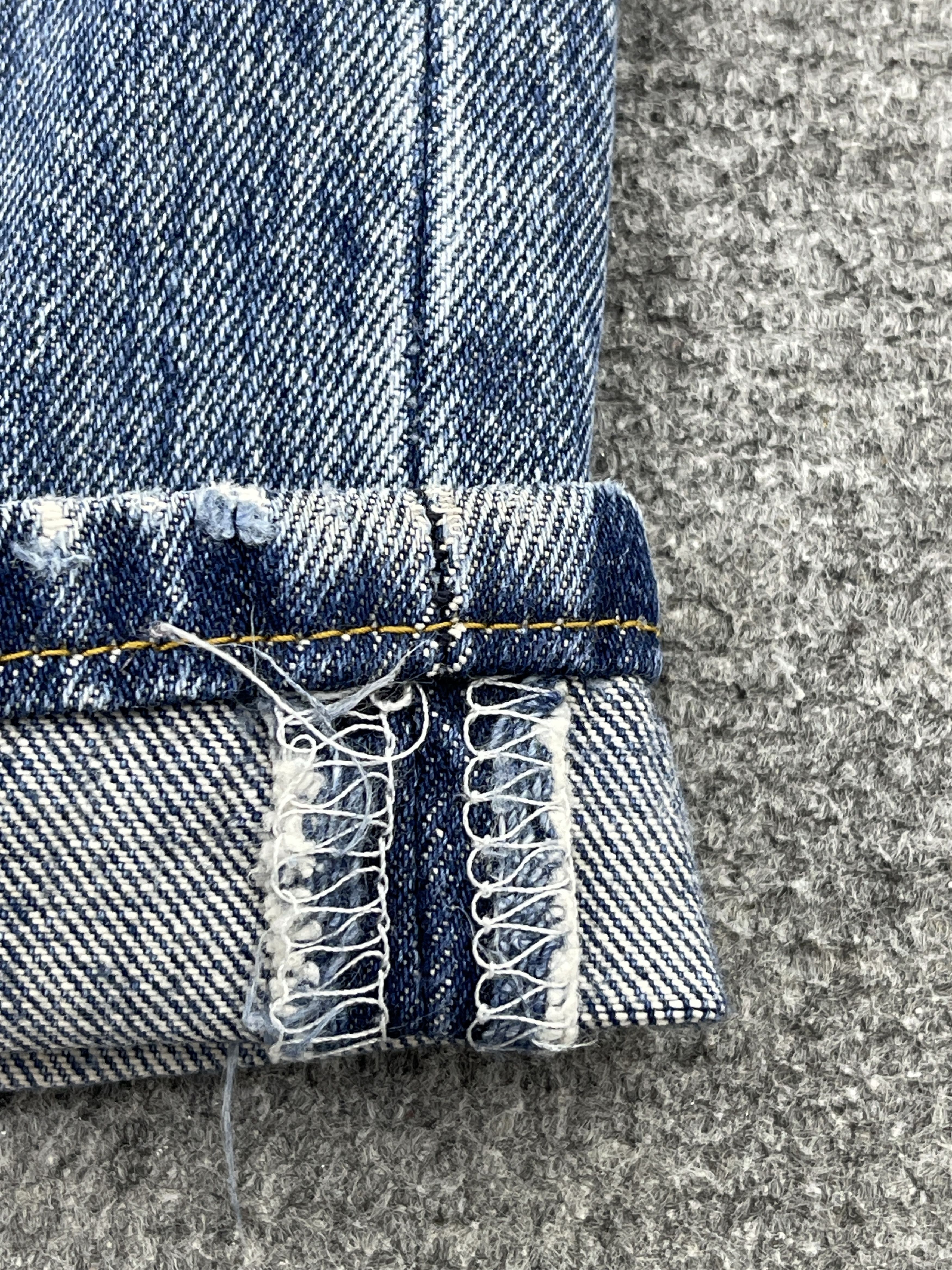 Levi's × Vintage Vintage Levis 501 Light Washed Jeans Size US 33 - 10 Thumbnail
