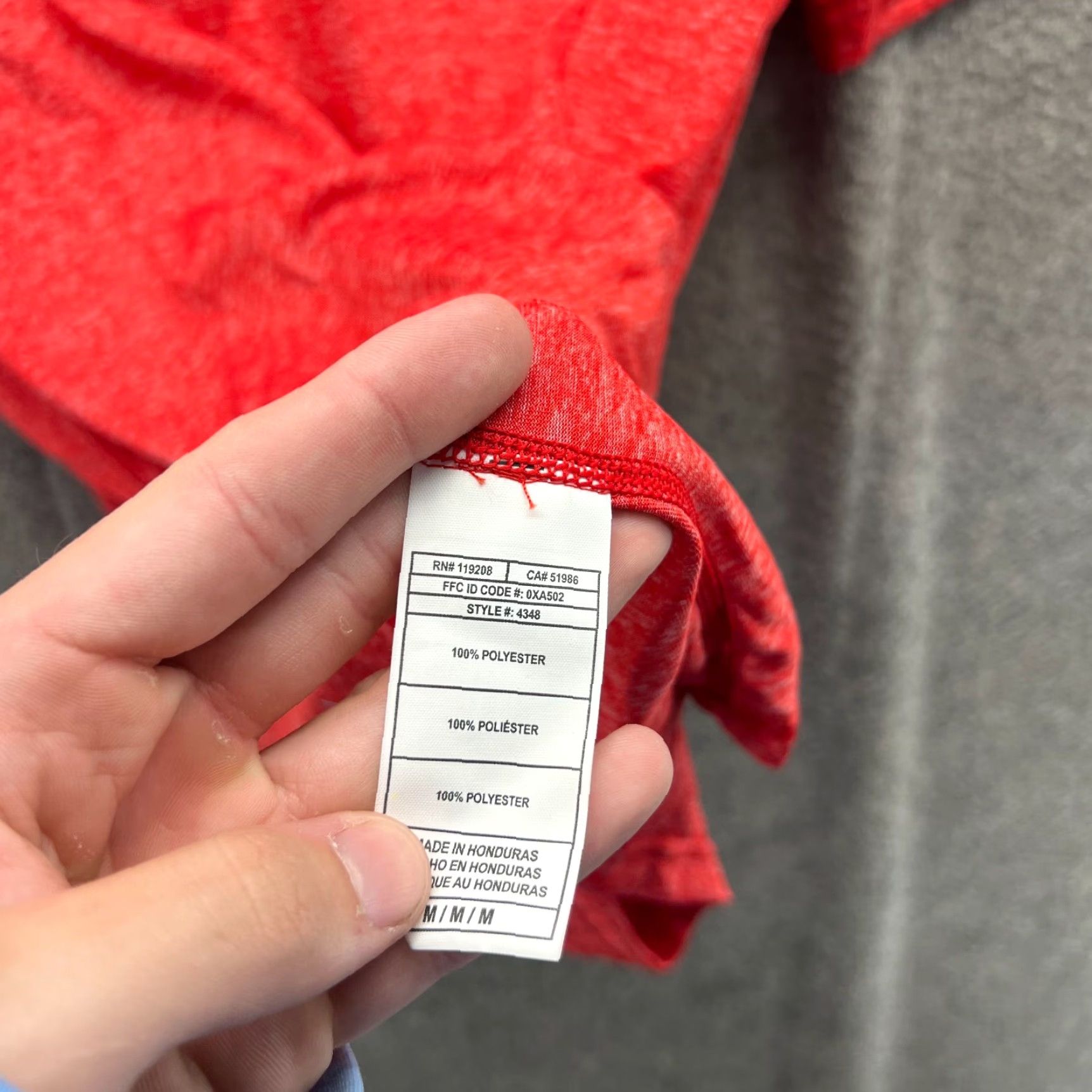 Reebok VINTAGE Reebok Shirt Mens Medium Red Athletic Jersey Crewneck Playdry Training Gym Size US M / EU 48-50 / 2 - 7 Thumbnail