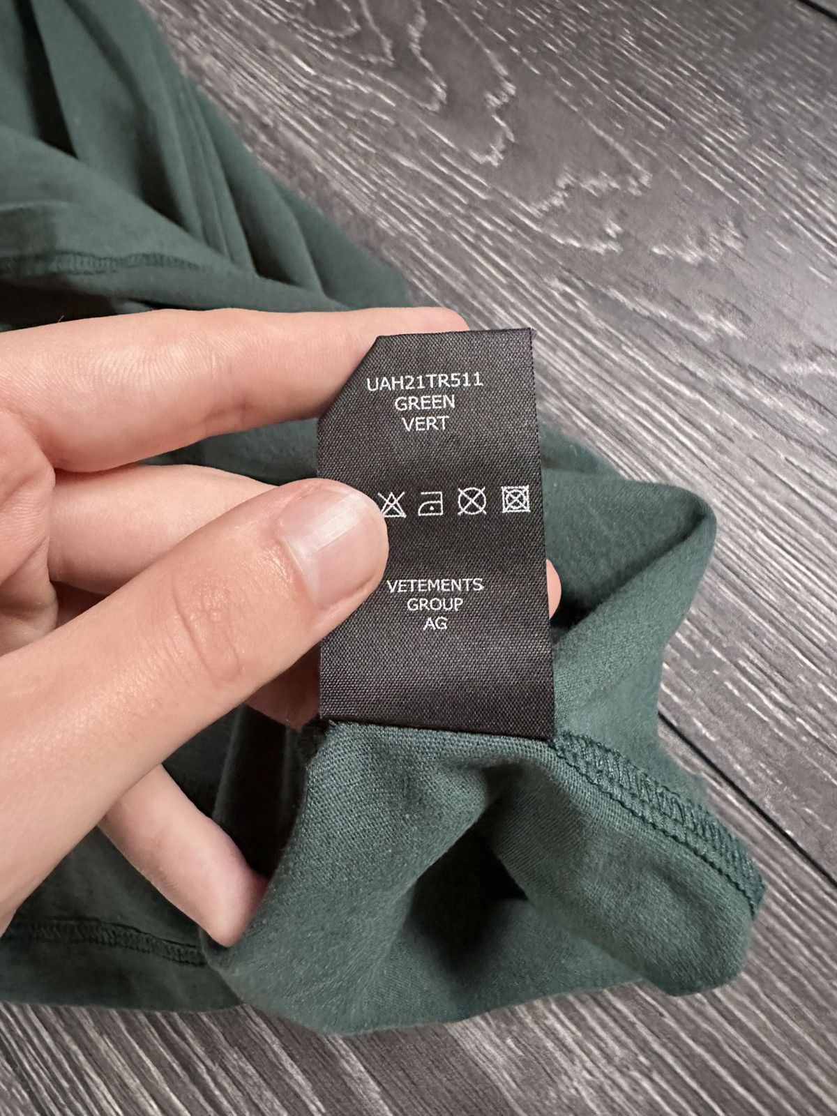 Vetements vetements aw21 polizei oversized tshirt forest green Size US L / EU 52-54 / 3 - 5 Thumbnail