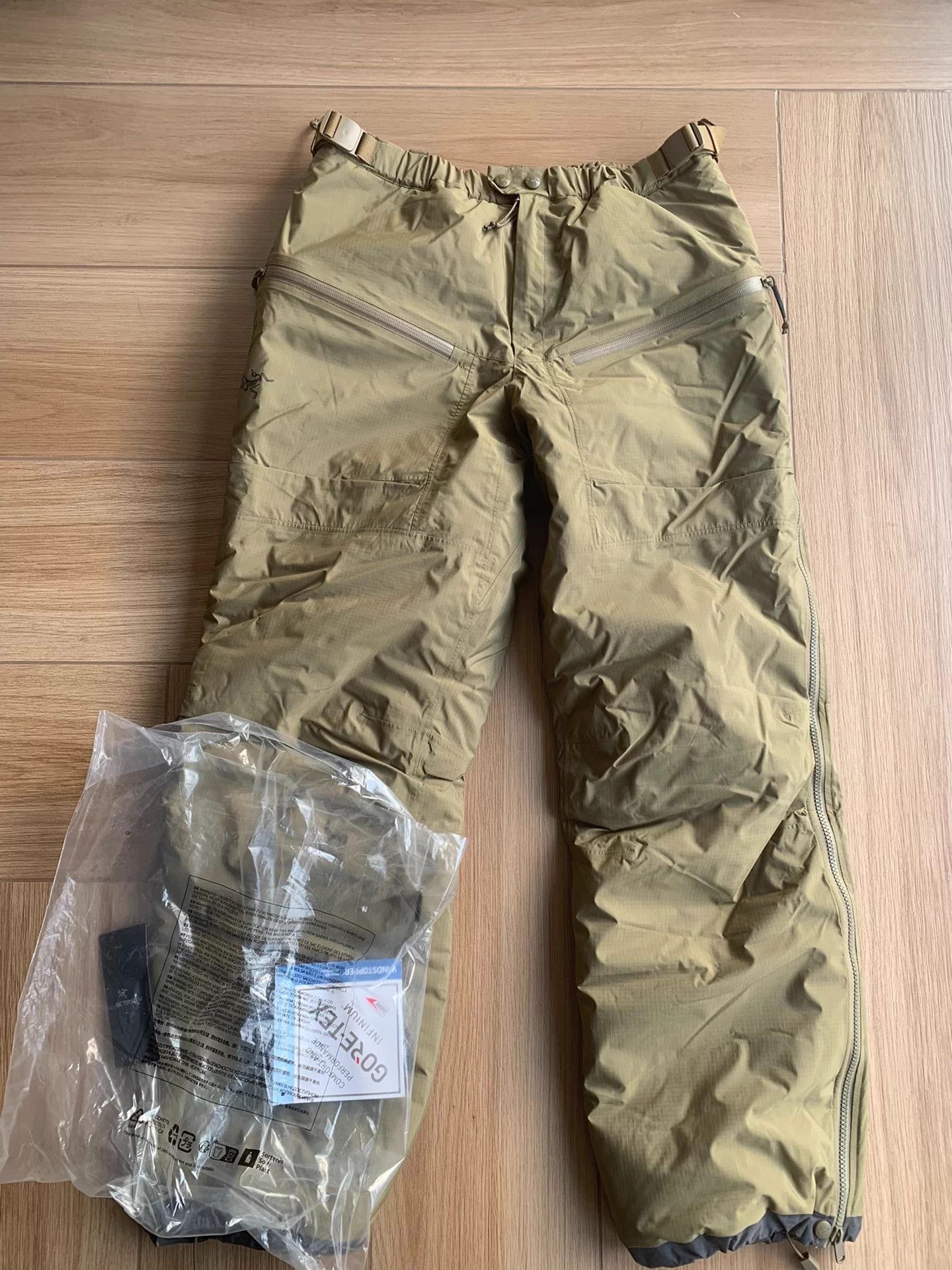 Arc'teryx Arc'teryx LEAF COLD WX PANT Gen2.1 M Croc Windproof Size US 32 / EU 48 - 1 Thumbnail