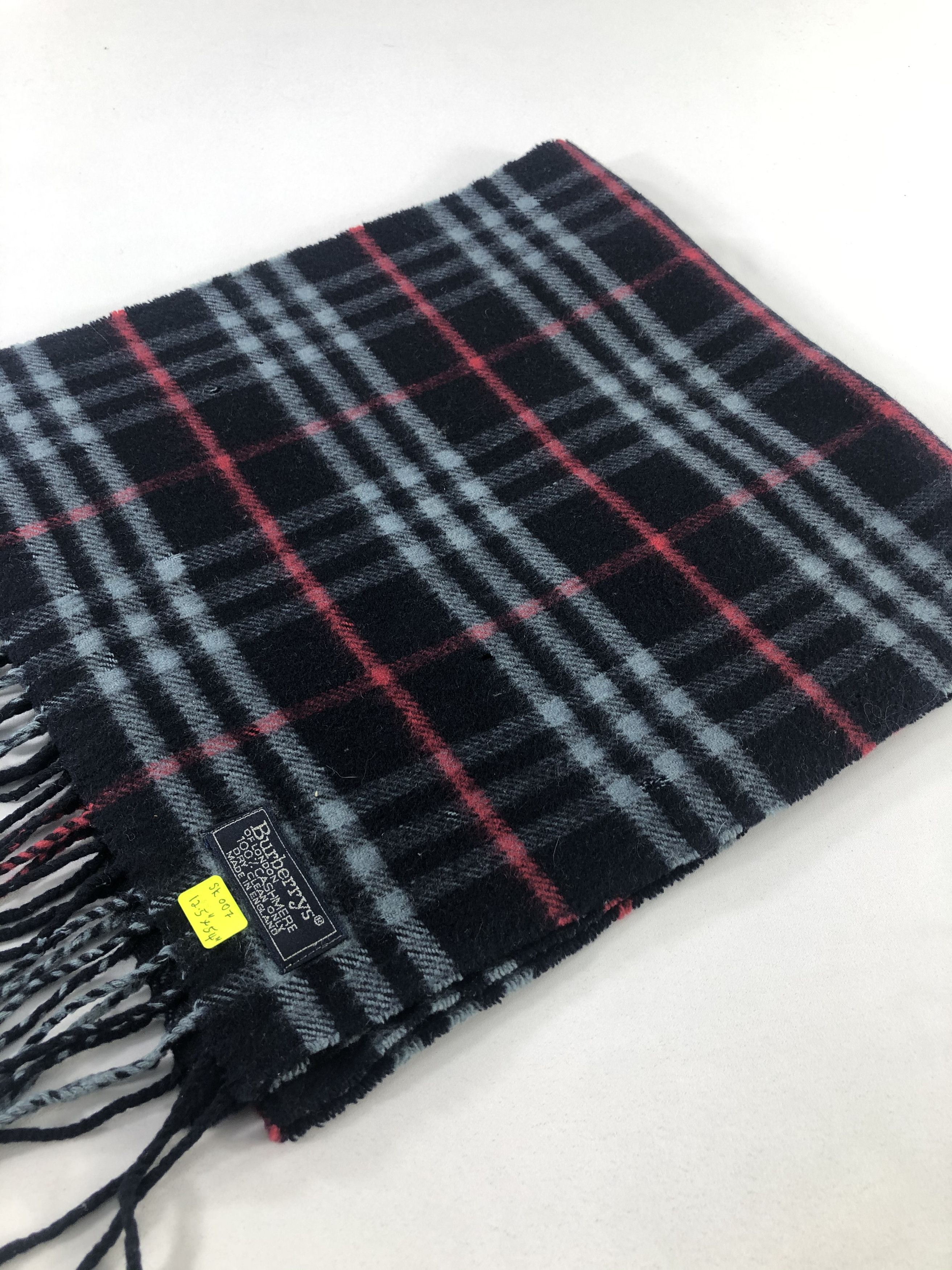 Burberry Burberry Cashmere Scarf / Muffler / Neckwear Size ONE SIZE - 8 Thumbnail