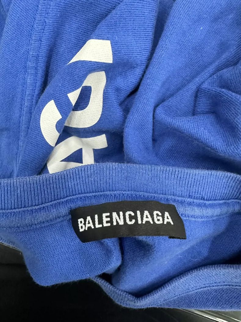 Balenciaga Balenciaga Short-sleeved shirt with logo on the back in bl Size US XS / EU 42 / 0 - 3 Thumbnail