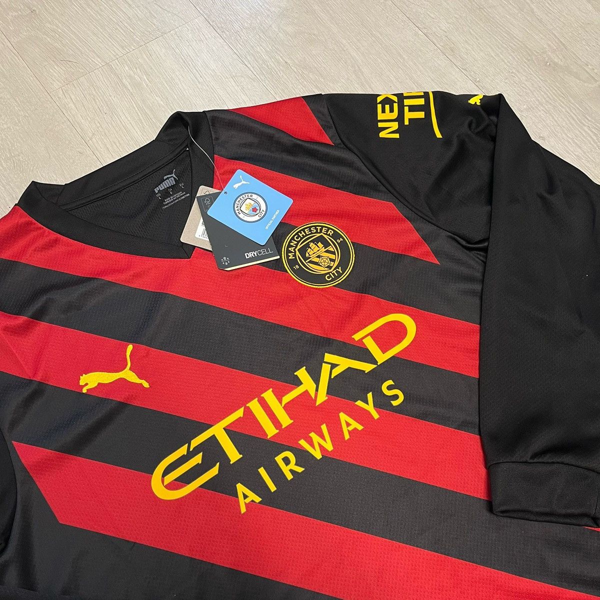 Puma Manchester city 2022/2023 away longsleeve BNWT Size US L / EU 52-54 / 3 - 1 Thumbnail