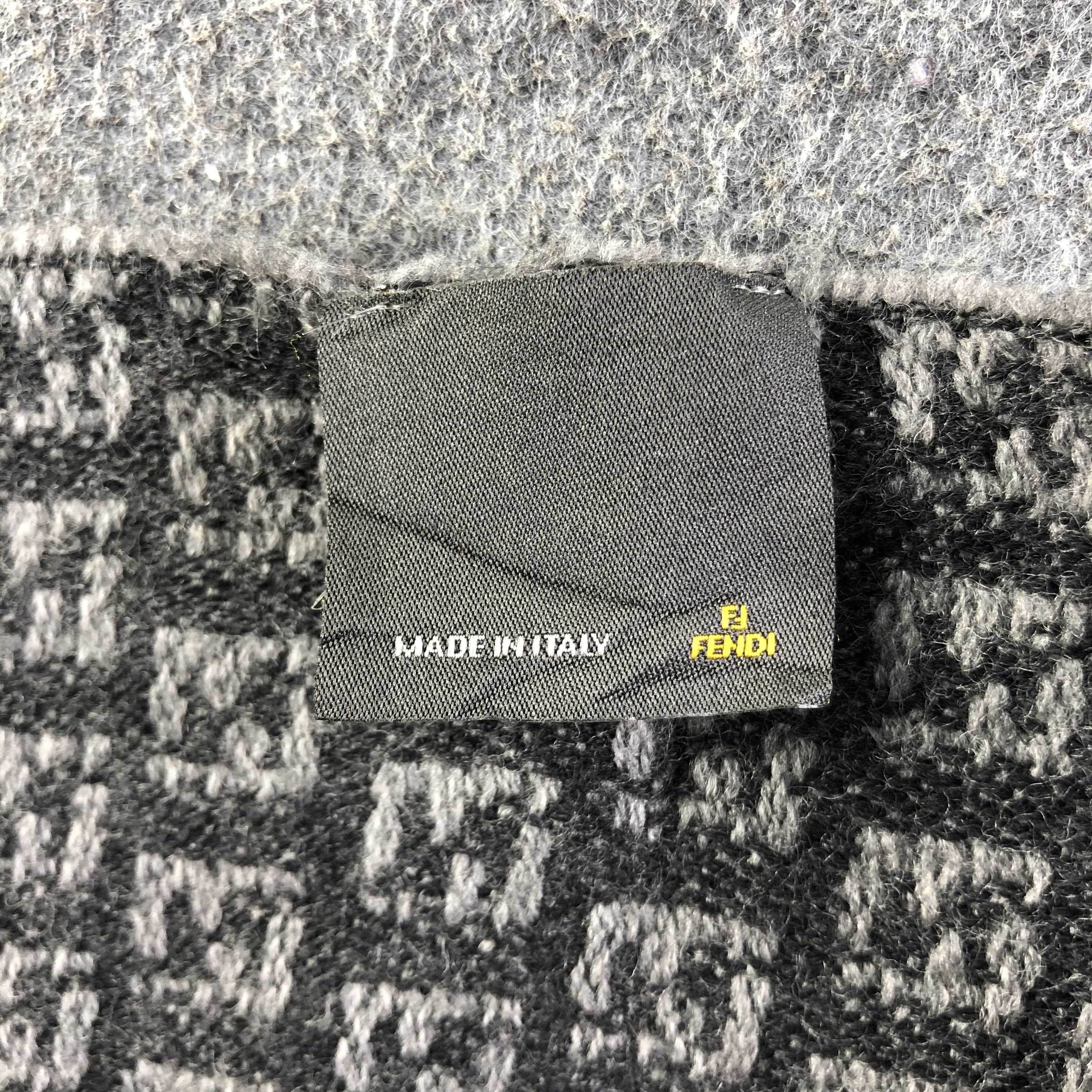 Fendi Fendi Scarf / Muffler / Neckwear P034 Size ONE SIZE - 5 Thumbnail