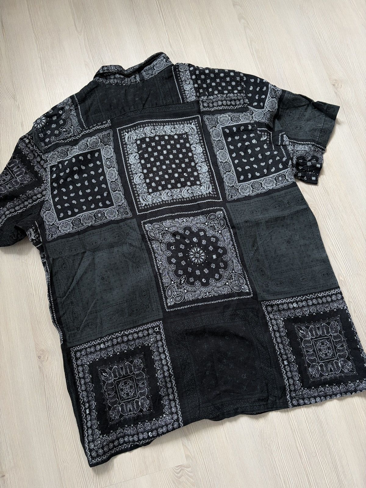 Levi's Levis Bandana Patchwork Short Sleeve Shirt Size US L / EU 52-54 / 3 - 8 Thumbnail