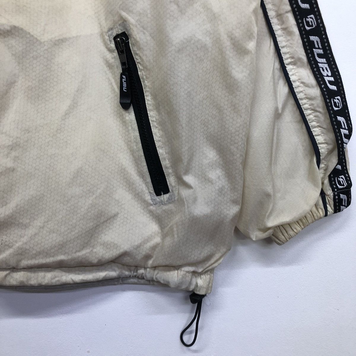 Fubu Vintage Fubu Hip Hop Spellout Embriodered Light Jacket Size US XXL / EU 58 / 5 - 8 Thumbnail