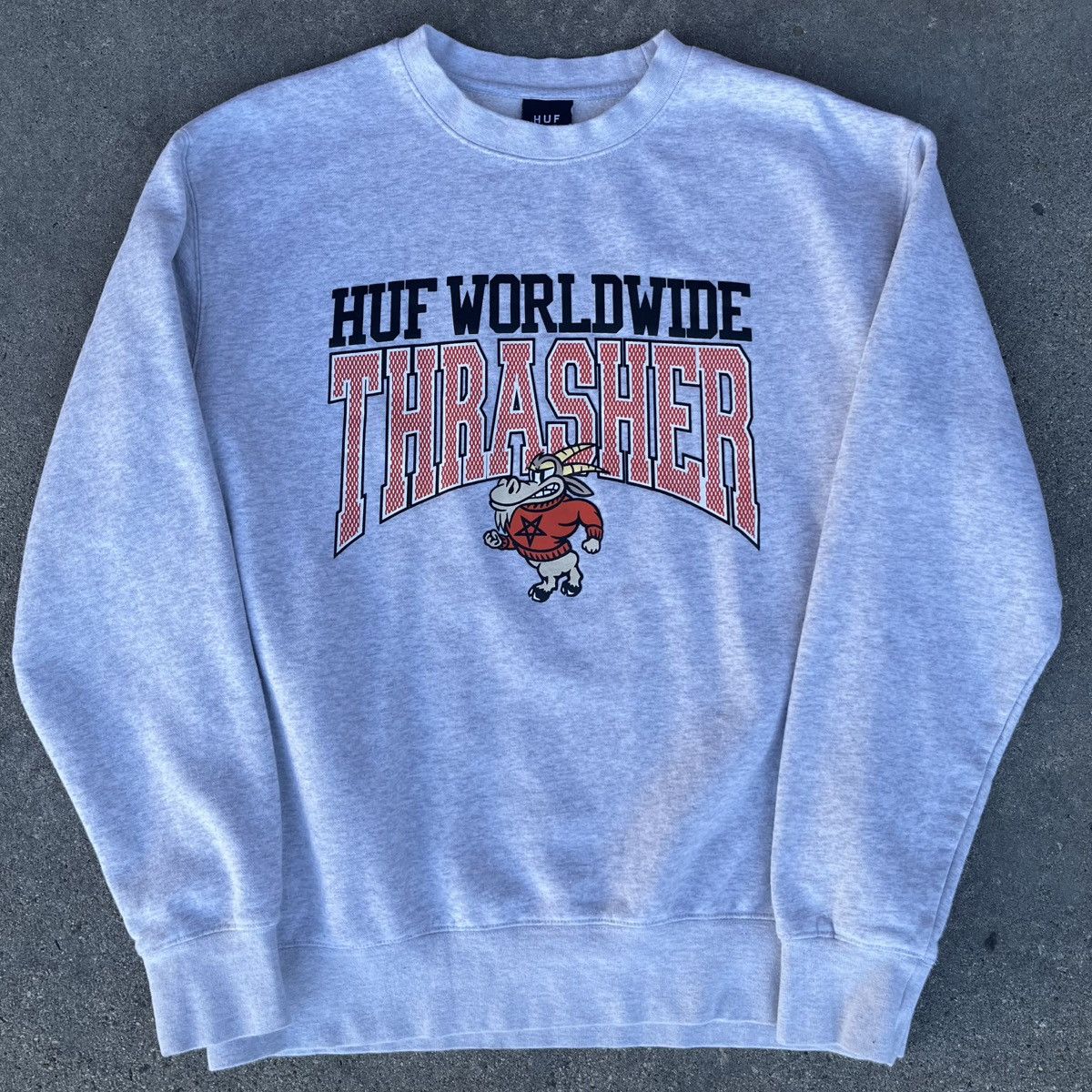 2002’ HUF x Thrasher Heather Gray Candle Stick Crewneck Sz L