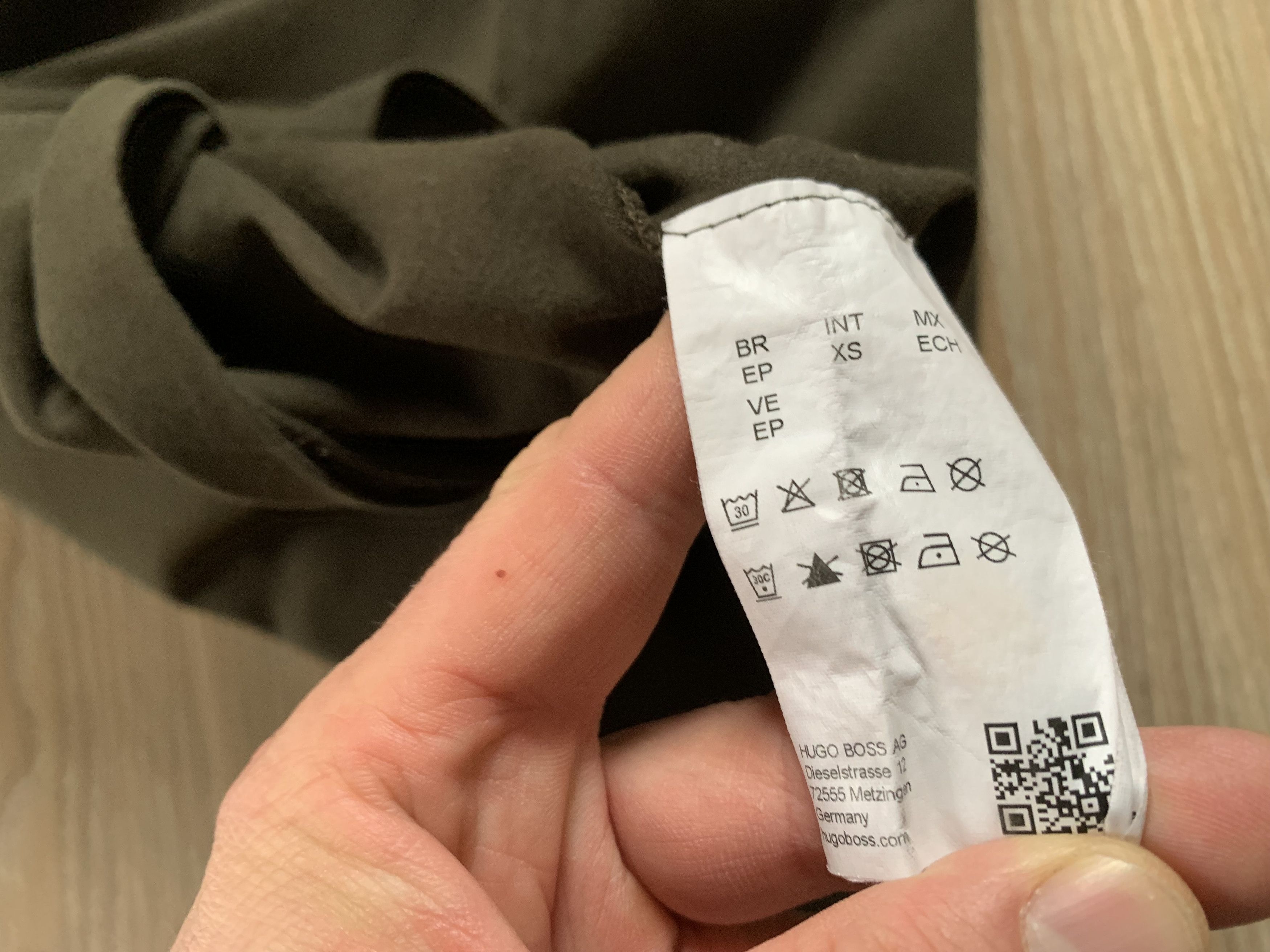 Hugo Boss Hugo Boss Basic Khaki T Shirt Size US XS / EU 42 / 0 - 8 Thumbnail