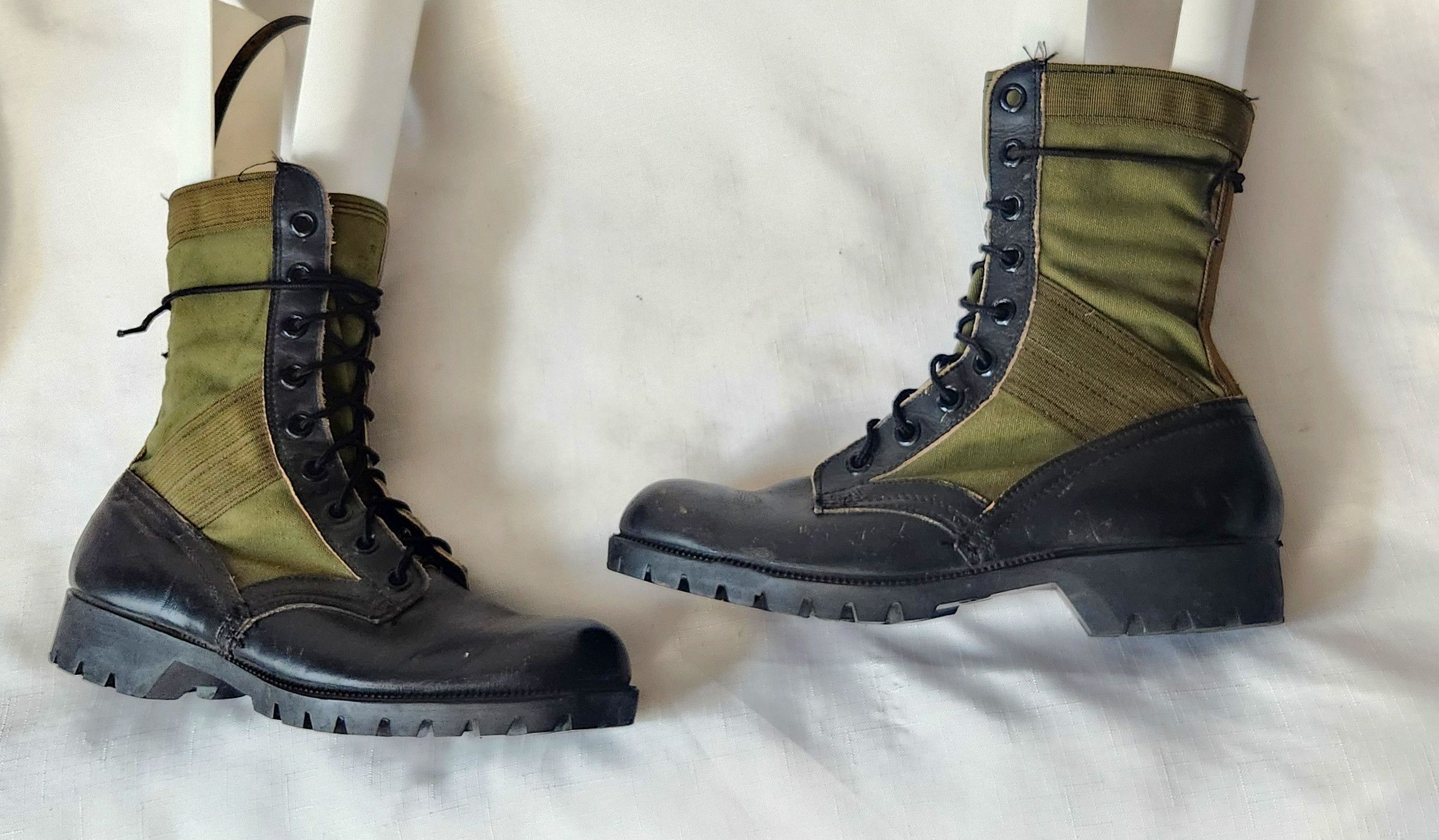 Vintage Vintage 1960s Vietnam Era Combat Jungle Boots SZ 8 N Tropica Size US 8 / EU 41 - 3 Thumbnail