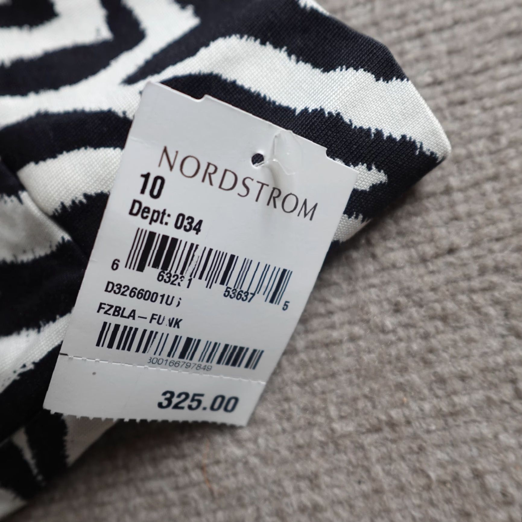 Diane von Furstenberg Diane von Furstenberg Dress 10 Black Zebra 100% Silk Surplice NEW D3266001U6 Size L / US 10 / IT 46 - 5 Thumbnail