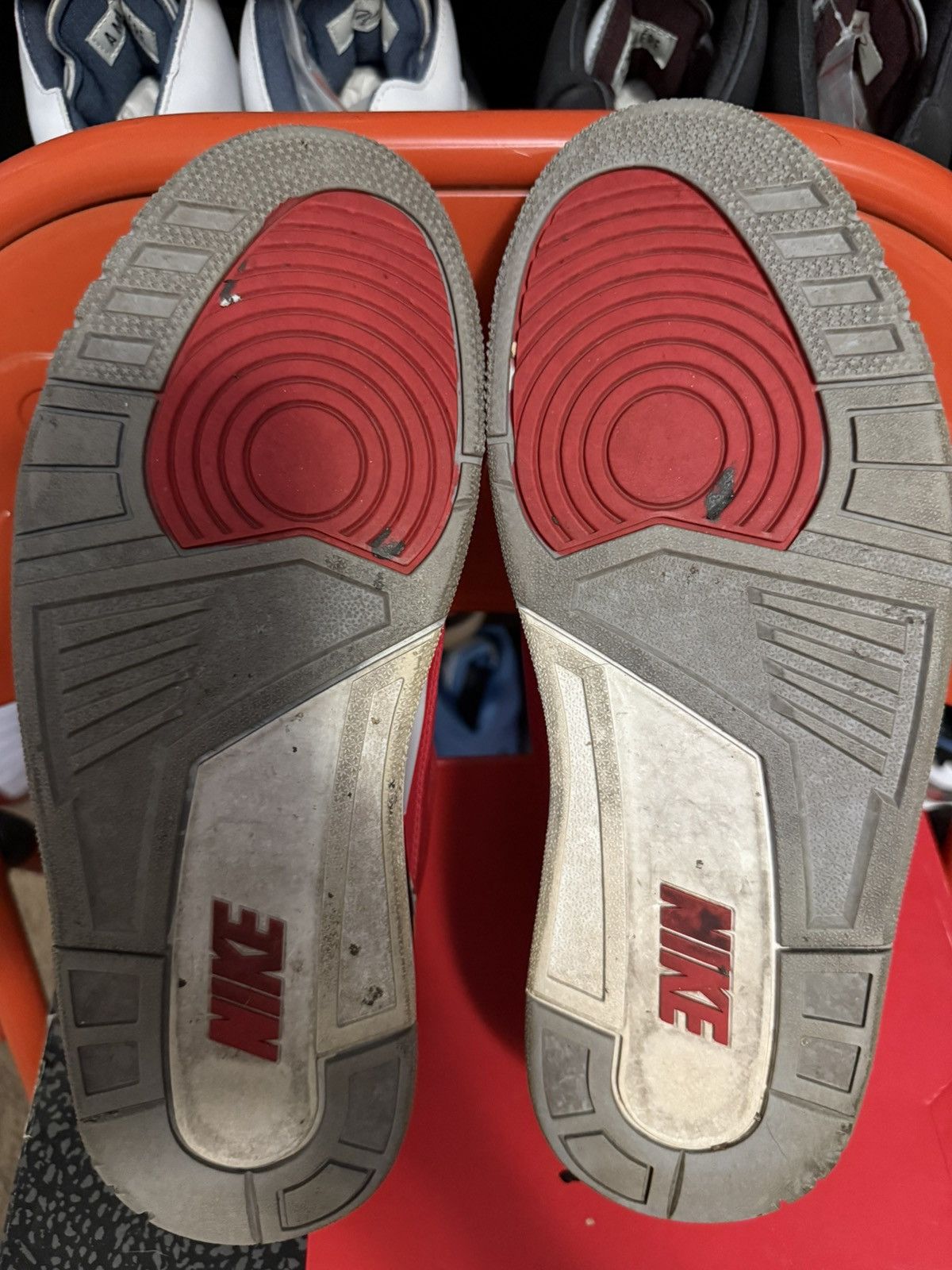 Jordan Brand Air Jordan 3 Retro SE ‘Unite-CHI Exclusive’ Size US 10.5 / EU 43-44 - 5 Thumbnail