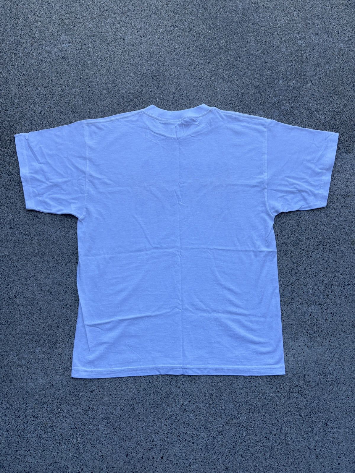 Tultex Vintage 1998 Winterland “NSYNC” Pop Band White Shirt Size L Size US L / EU 52-54 / 3 - 2 Thumbnail
