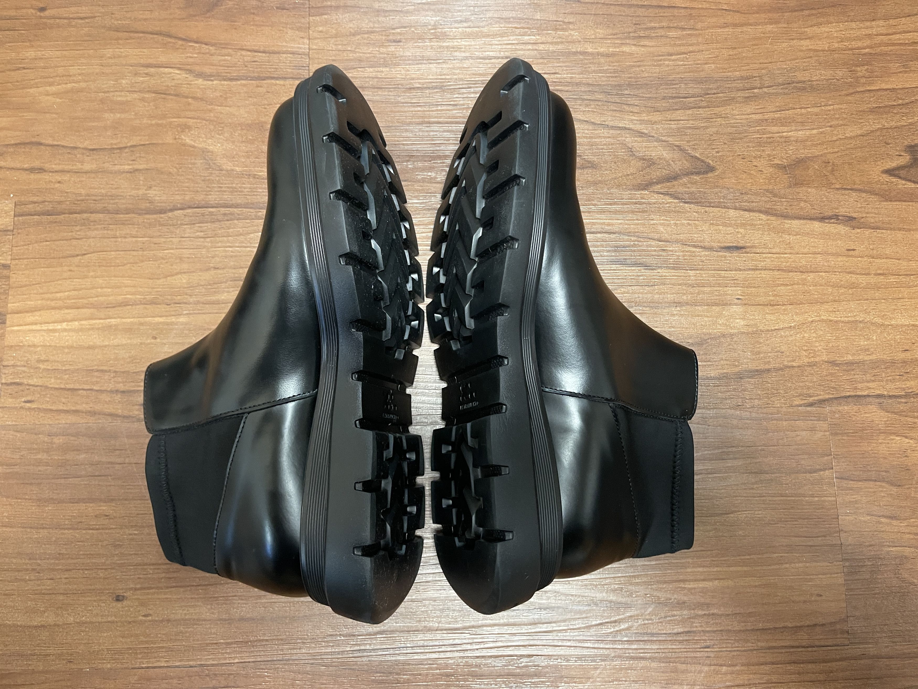 Stuart Weitzman Stuart Weitzman AIDEN BOOT Size 9 Size US 9 / EU 42 - 13 Thumbnail
