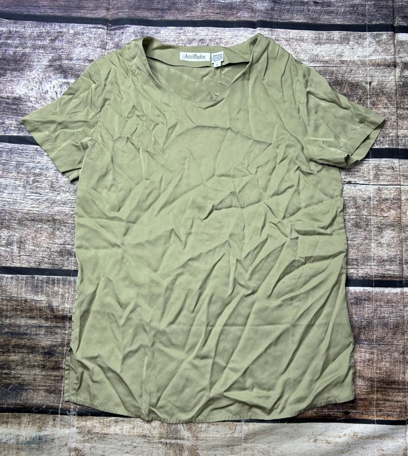 Ann Taylor 90s Ann Taylor Silk Top Women's Size Petite Green VTG Size S / US 4 / IT 40 - 1 Thumbnail