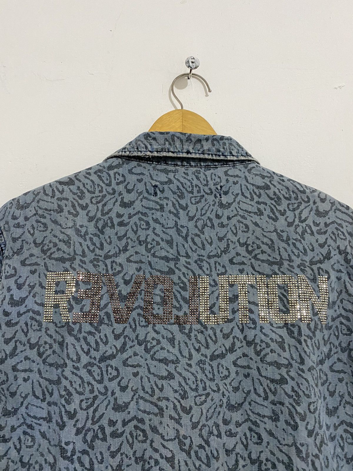 If Six Was Nine × Japanese Brand × Le Grande Bleu (L.G.B.) 💸BINDINGOFFER💸Recycle Denim Revolution Blue Tiger Shirt Size US L / EU 52-54 / 3 - 2 Thumbnail