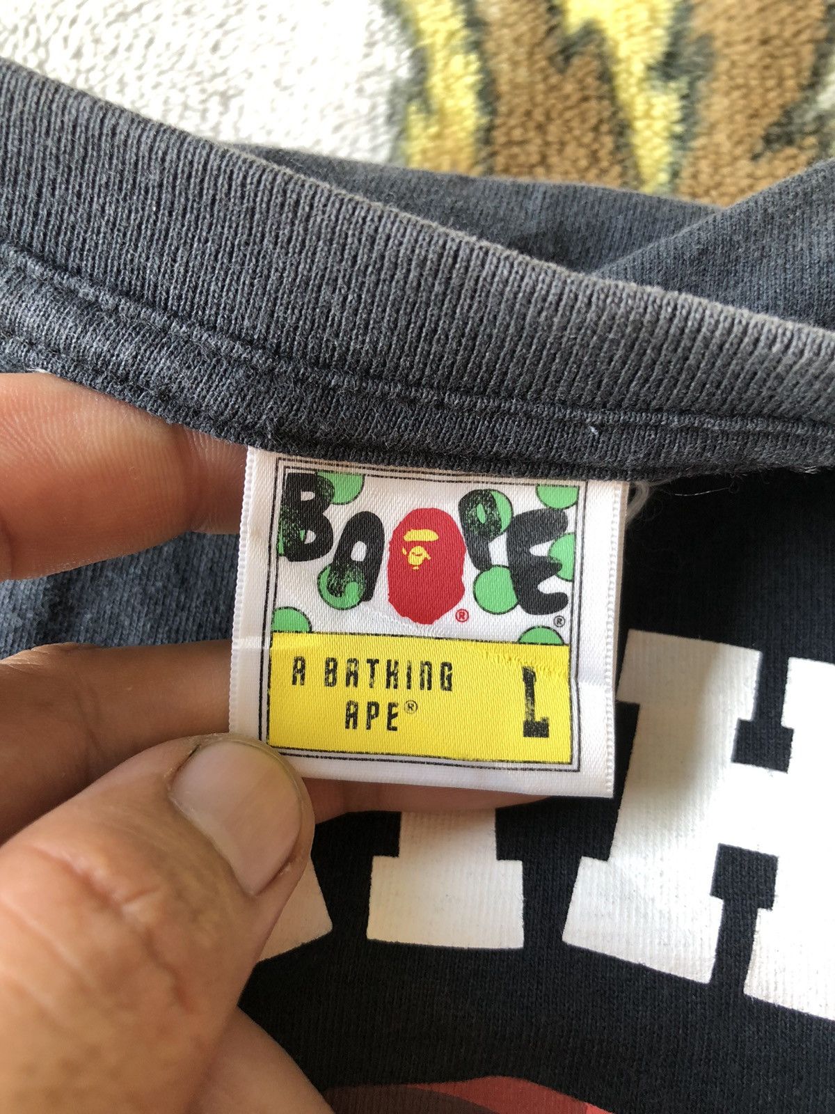 Bape Vintage A Bathing Ape Logo Sun Faded Shirt Tee Size US L / EU 52-54 / 3 - 12 Thumbnail