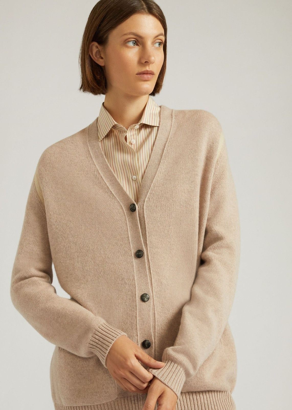 Loro Piana o1srvl11e1224 Lago D’Orta Long Cardigan in Beige Size XS / US 0-2 / IT 36-38 - 2 Thumbnail