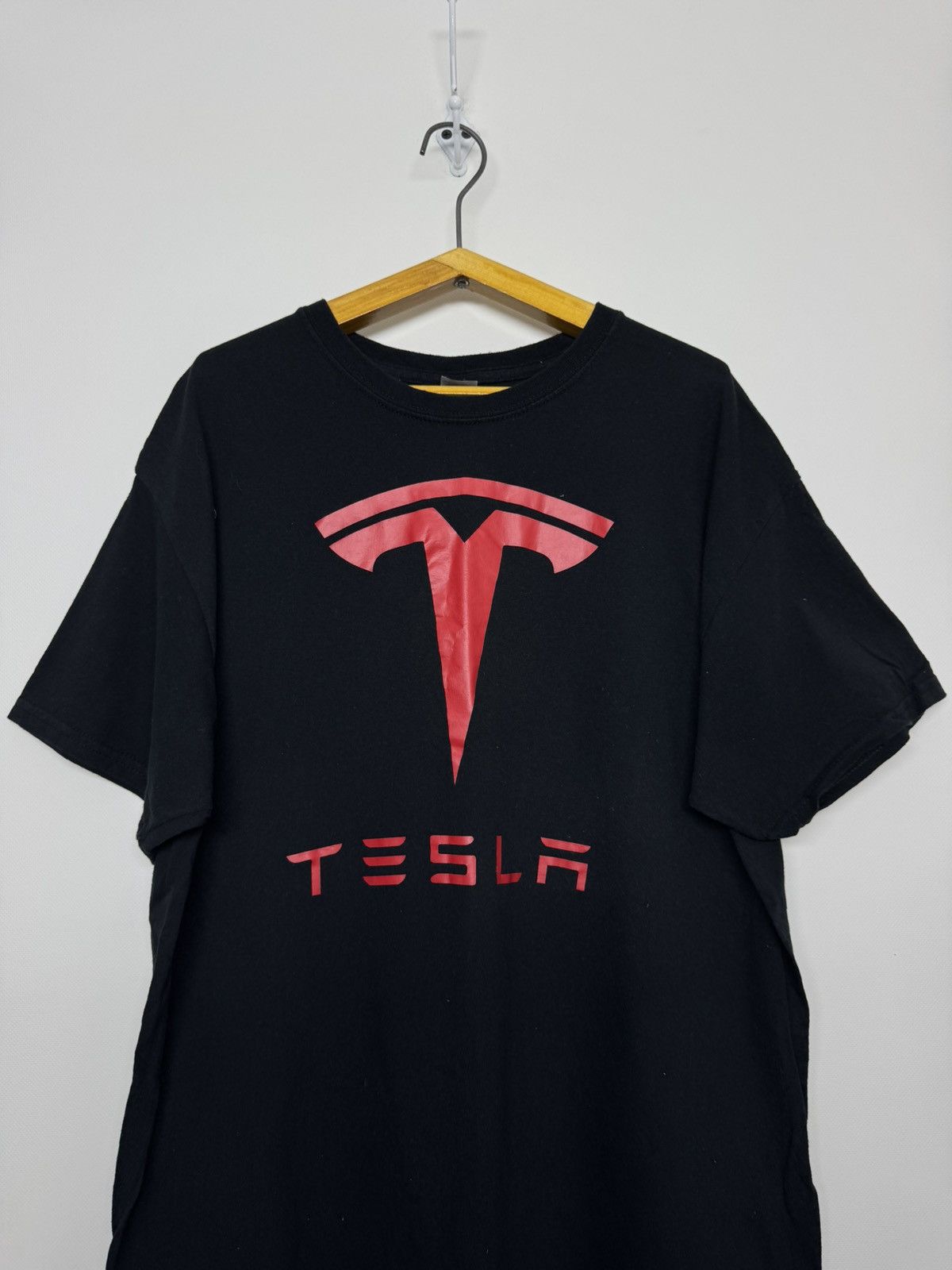 Gildan Vintage Y2k Tesla Center Logo T Shirt Hype Size US L / EU 52-54 / 3 - 3 Thumbnail