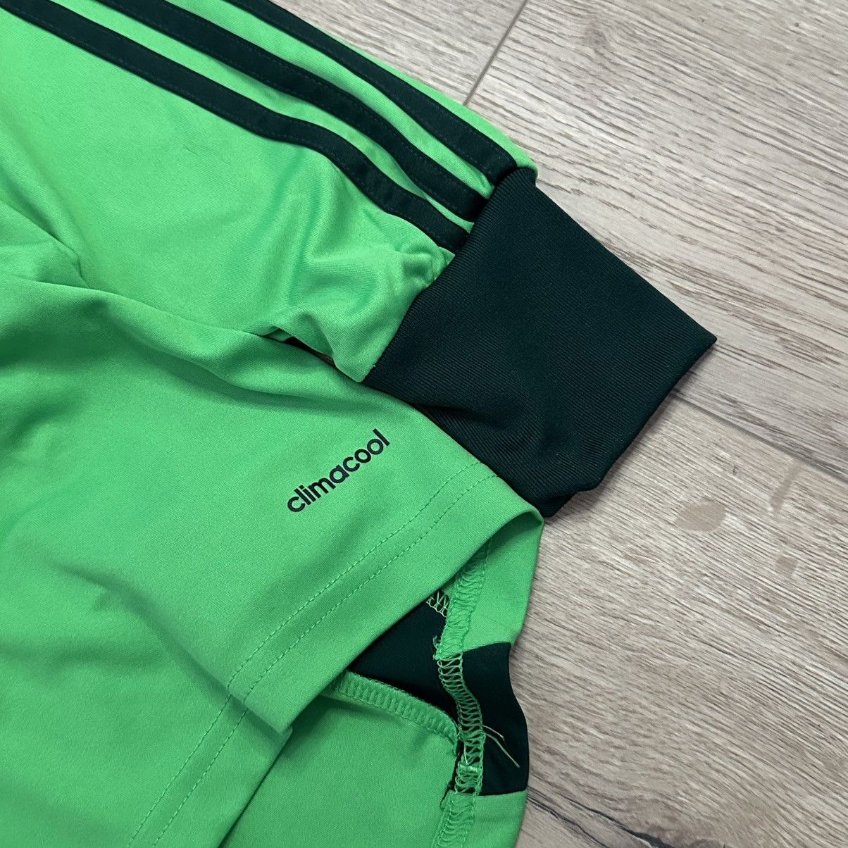 Adidas Germany Goalkeeper Jersey 2013 Neuer #1 Size S Size US S / EU 44-46 / 1 - 4 Thumbnail