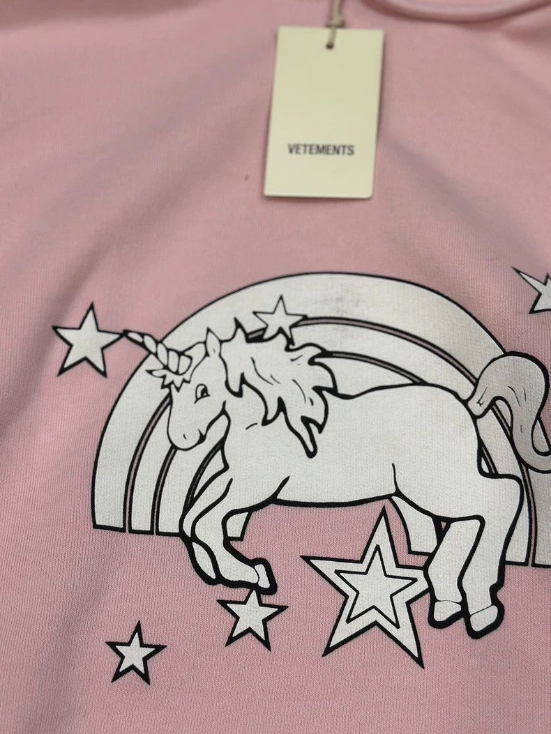 Vetements Vetements Unicorn Pink Runway Hoodie Size US S / EU 44-46 / 1 - 2 Thumbnail