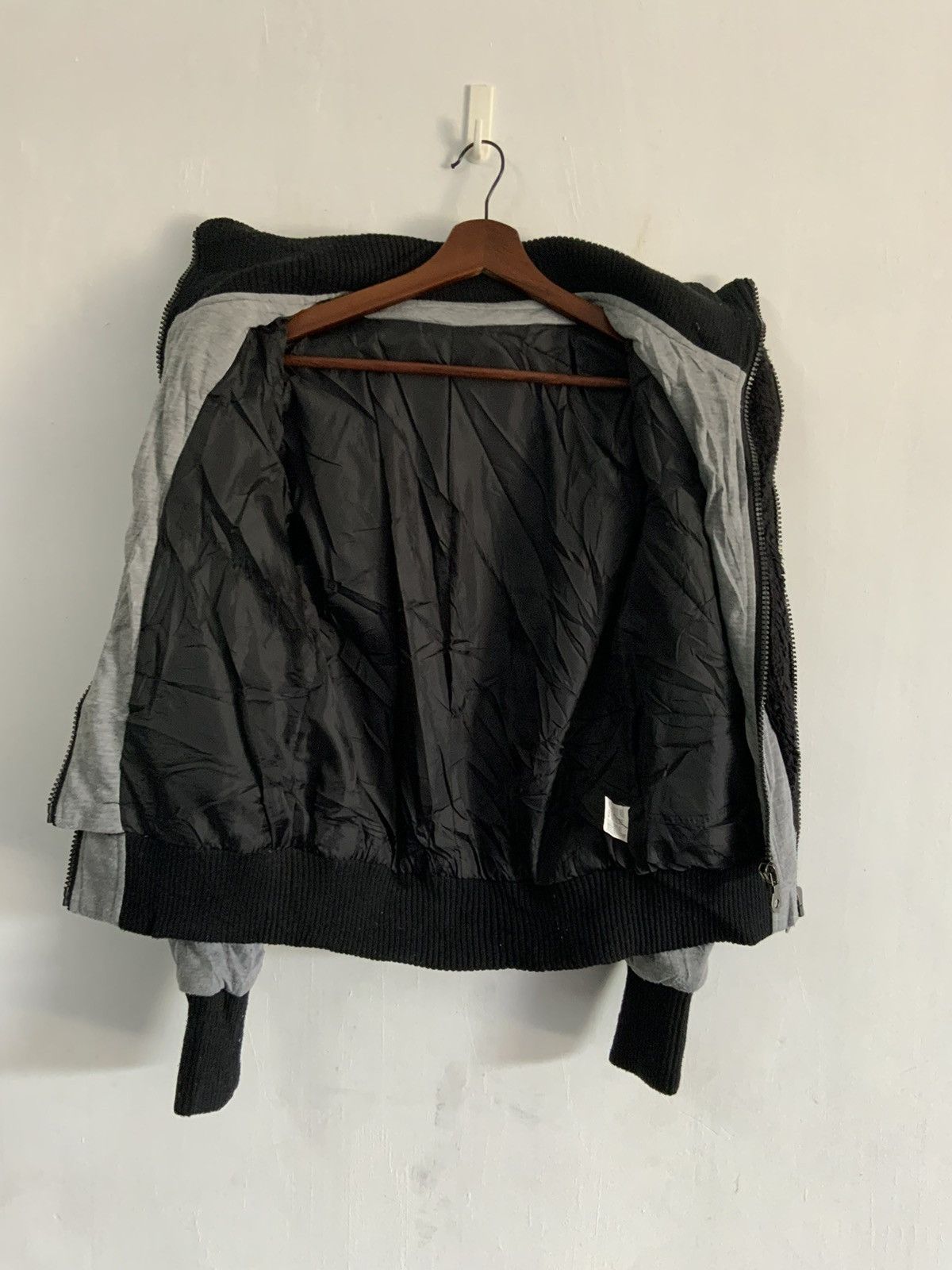 Japanese Brand Mohair Fur Avant Garde Zipper Faux Fur Jacket Size US M / EU 48-50 / 2 - 13 Thumbnail