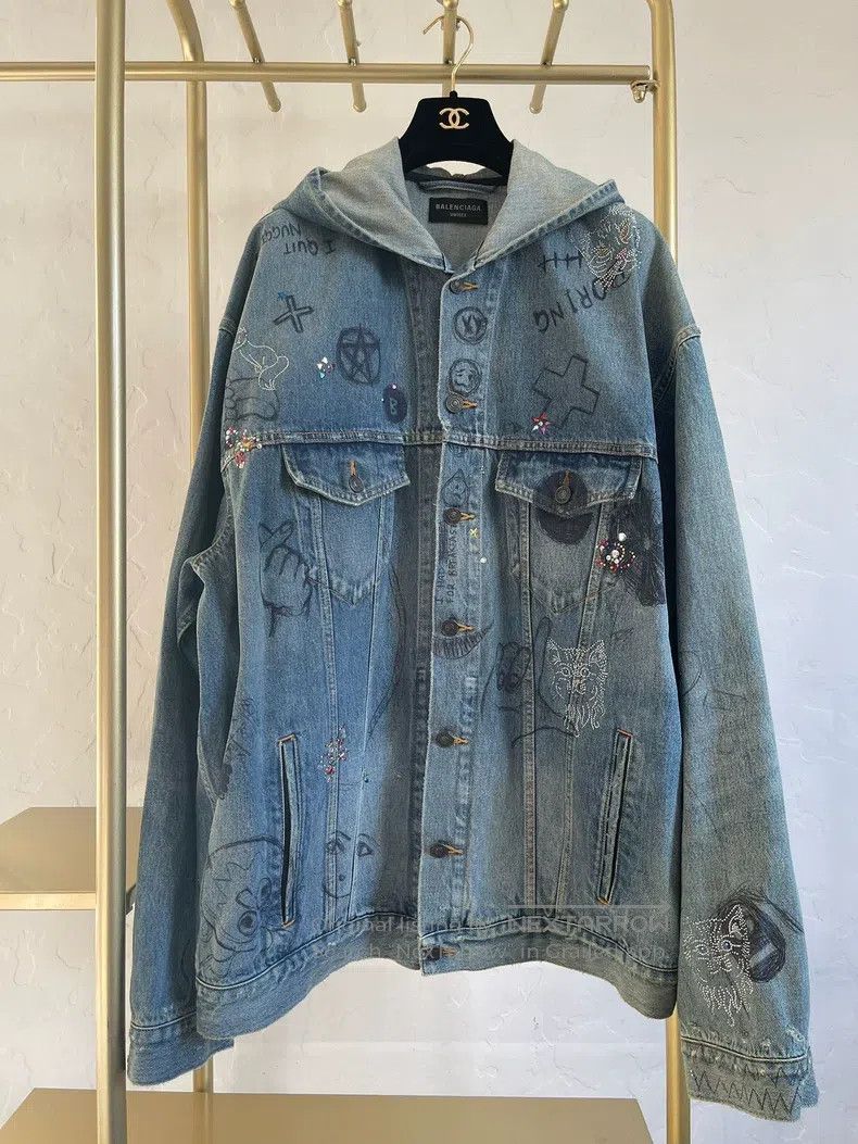 Balenciaga Balenciaga Graffiti Beaded Denim Jacket Size US S / EU 44-46 / 1 - 1 Thumbnail