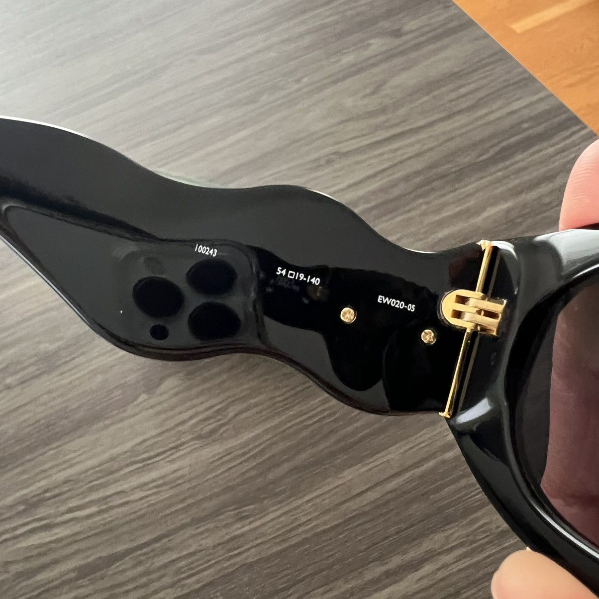 Casablanca Casablanca oval wave sunglasses unisex black and gold Size ONE SIZE - 7 Thumbnail