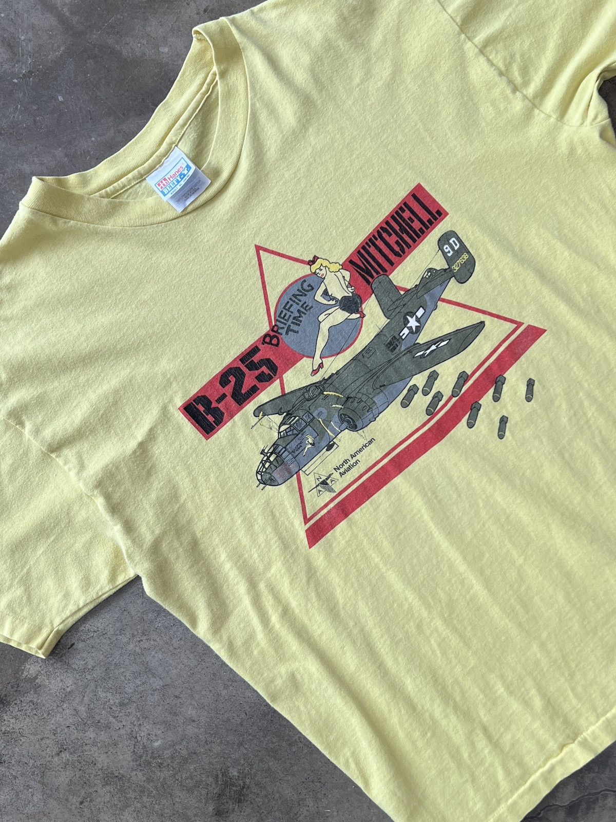 Vintage Vintage American Aviation B-25 Military Single Stitch Tee XL Size US XL / EU 56 / 4 - 1 Thumbnail