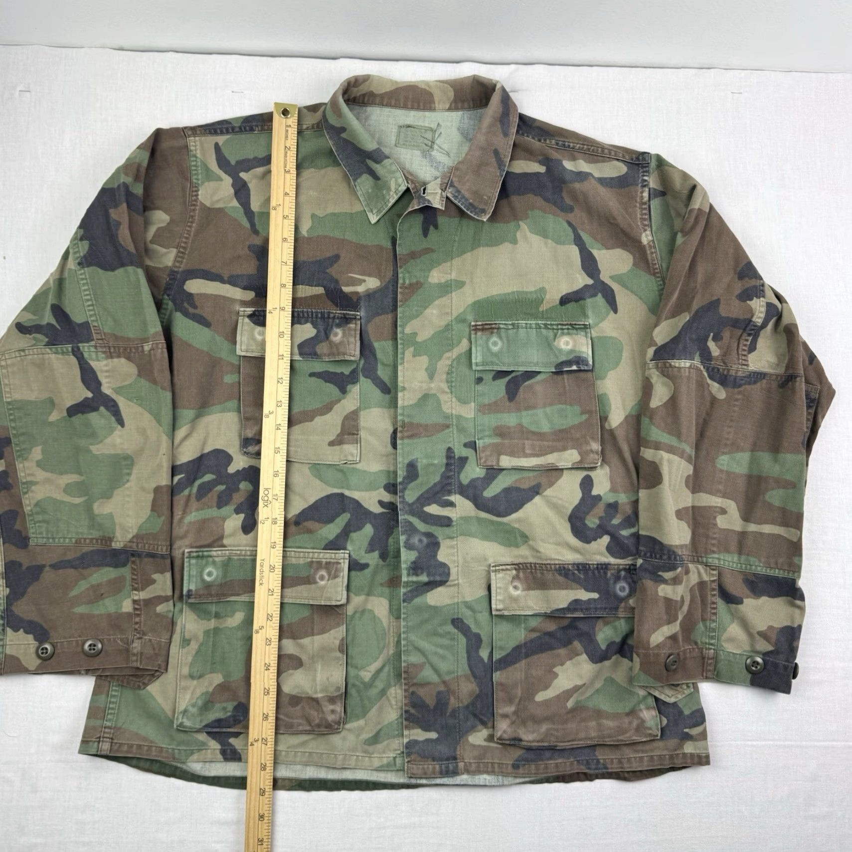Vintage Vintage Army Button Up Shirt Adult Large Green Camouflage Military Grunge 90s Size US L / EU 52-54 / 3 - 7 Thumbnail