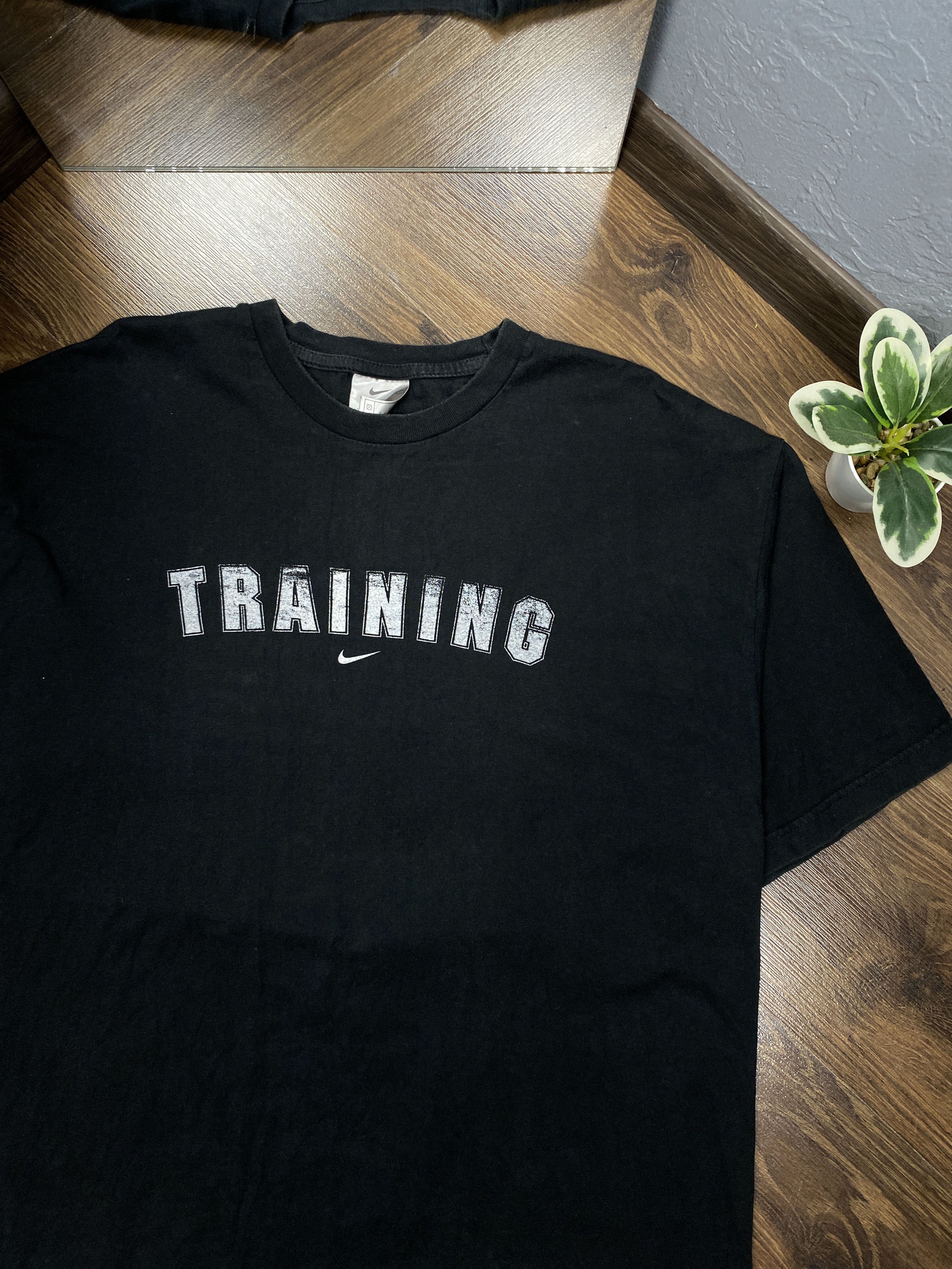 Nike × Vintage Nike Training Vintage big logo t-shirt Swoosh Size US XXL / EU 58 / 5 - 2 Thumbnail
