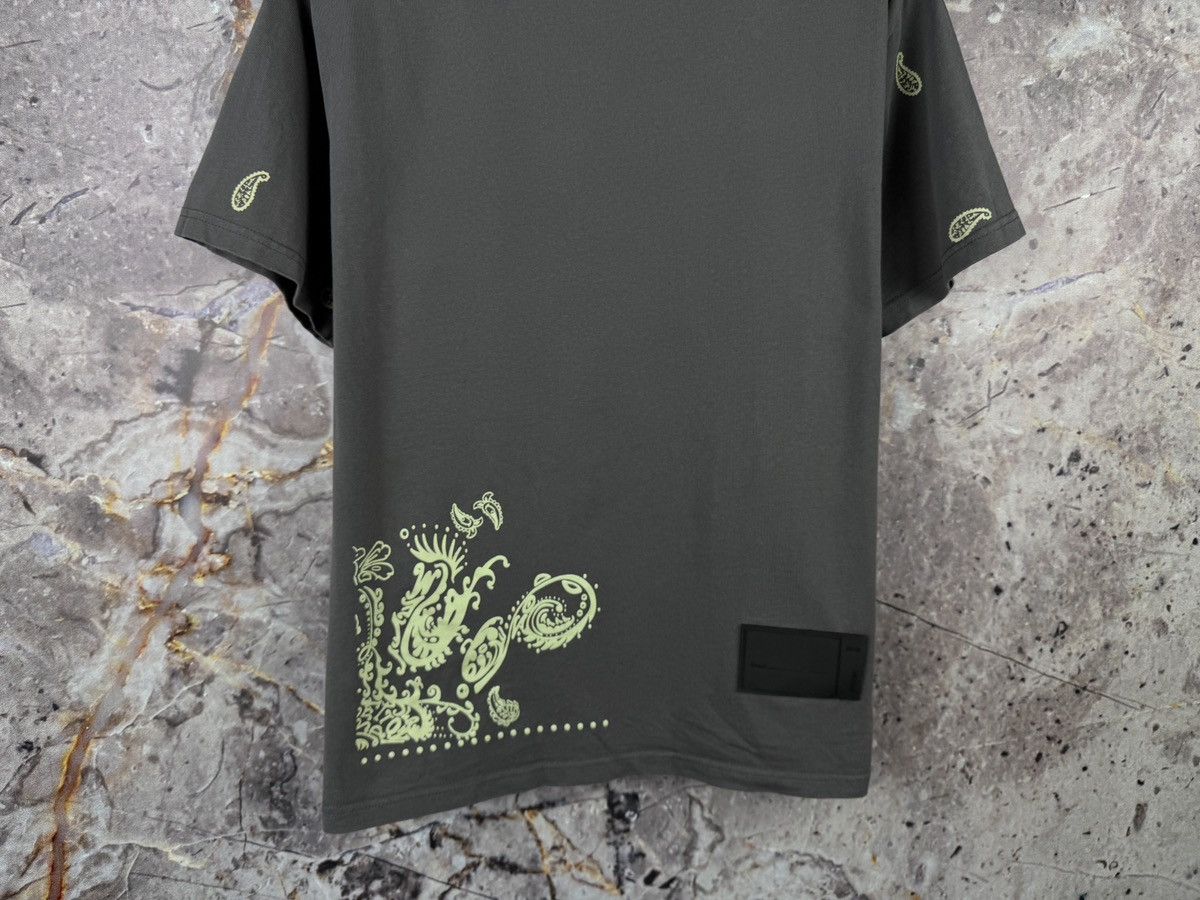 WE11DONE We11done Bandana Print T-Shirt Khaki Streetwear Graphic Tee Size US L / EU 52-54 / 3 - 13 Thumbnail