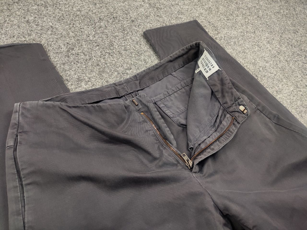 Maison Margiela Maison Martin Margiela Line 14 Trouser Gray Ankle Pants Size US 31 - 12 Thumbnail