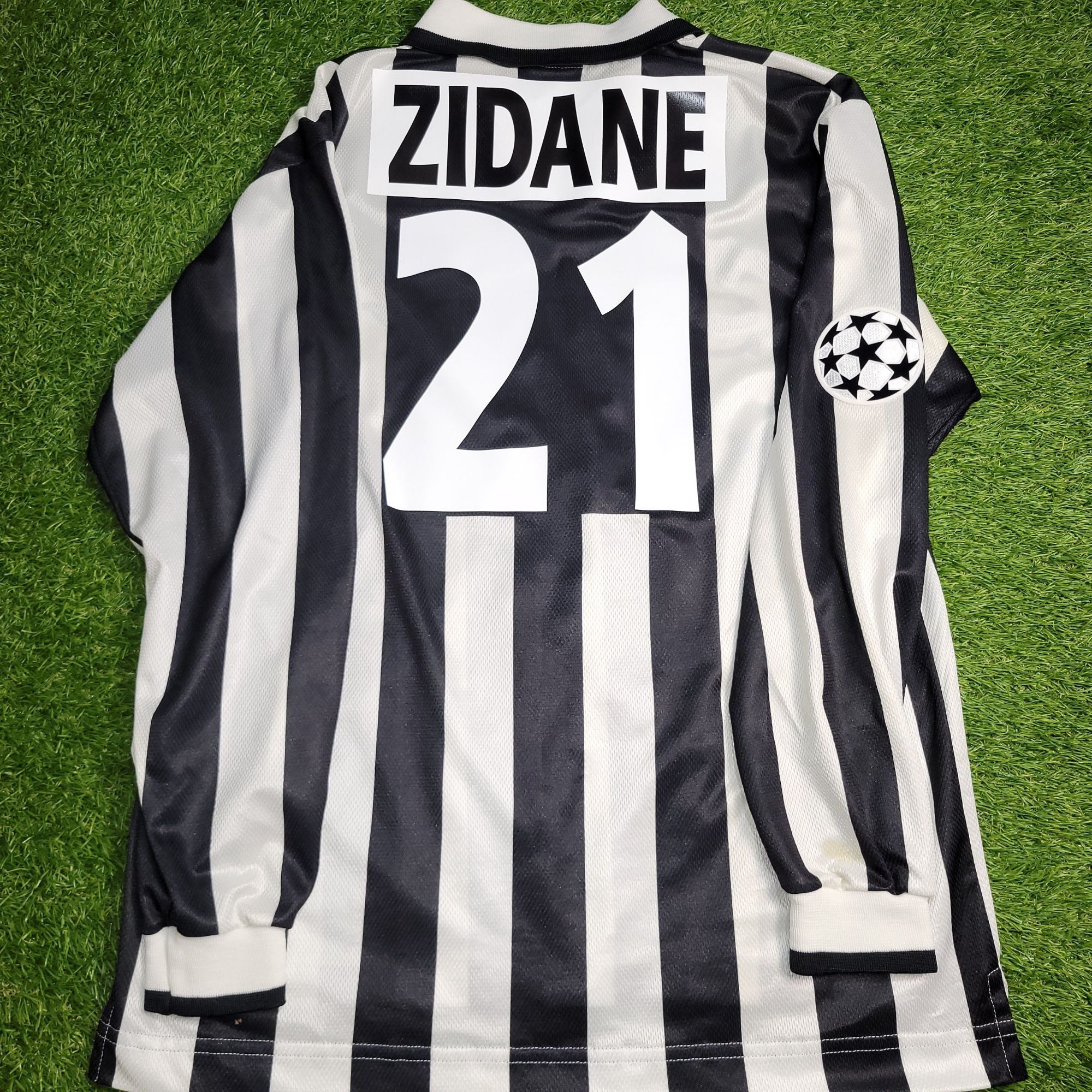 Zidane Juventus Kappa 1996 1997 UEFA Soccer Jersey L