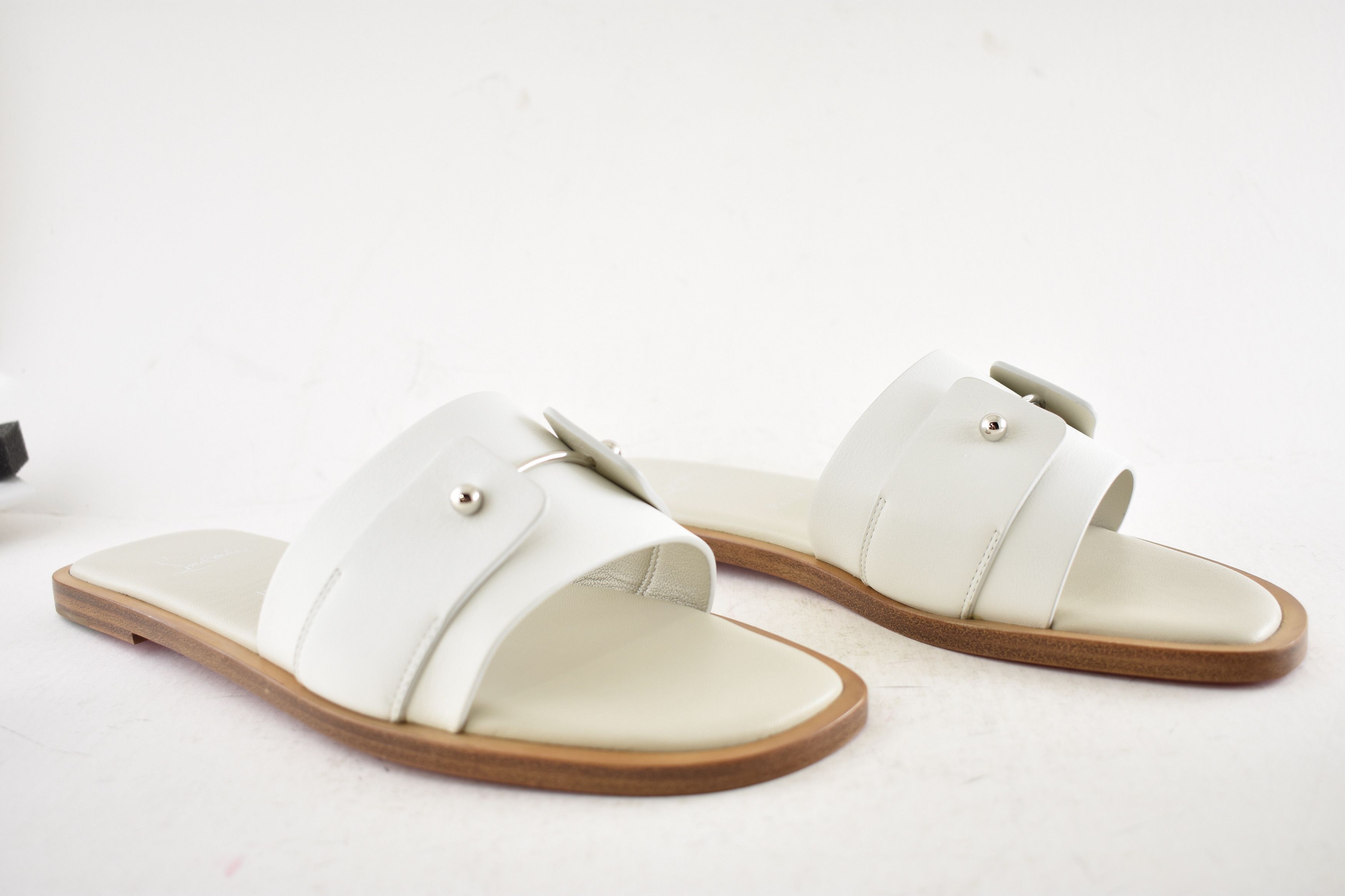 Christian Louboutin Chambelimule Donna Flat White Calf Leather Slide Sandal 36 Size US 6 / IT 36 - 4 Thumbnail