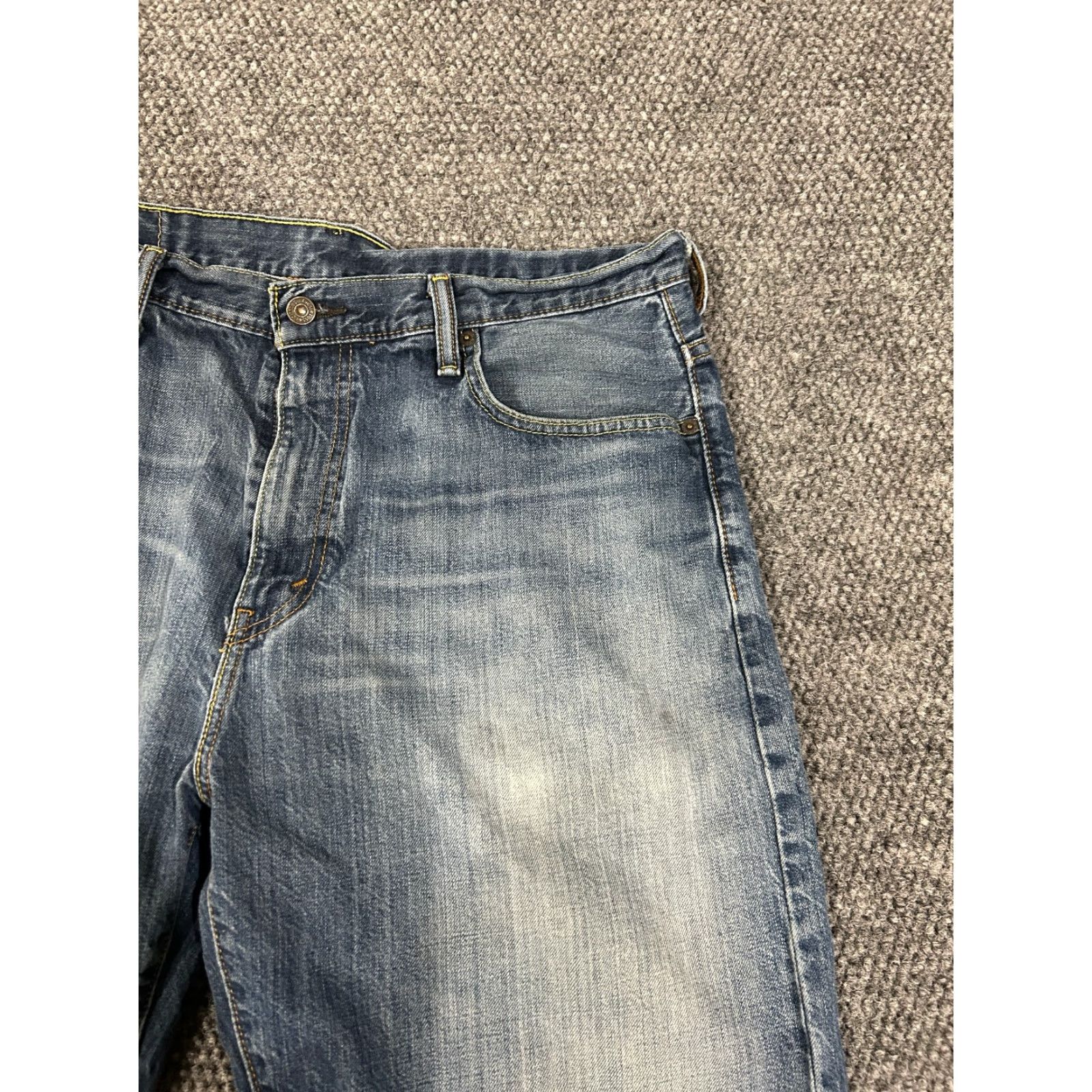 Levi's Levi's 569 Shorts Mens 34 Denim Blue Faded Classic Casual Chino 5-Pocket | Vintage? No | Blue Size US 34 / EU 50 - 3 Thumbnail