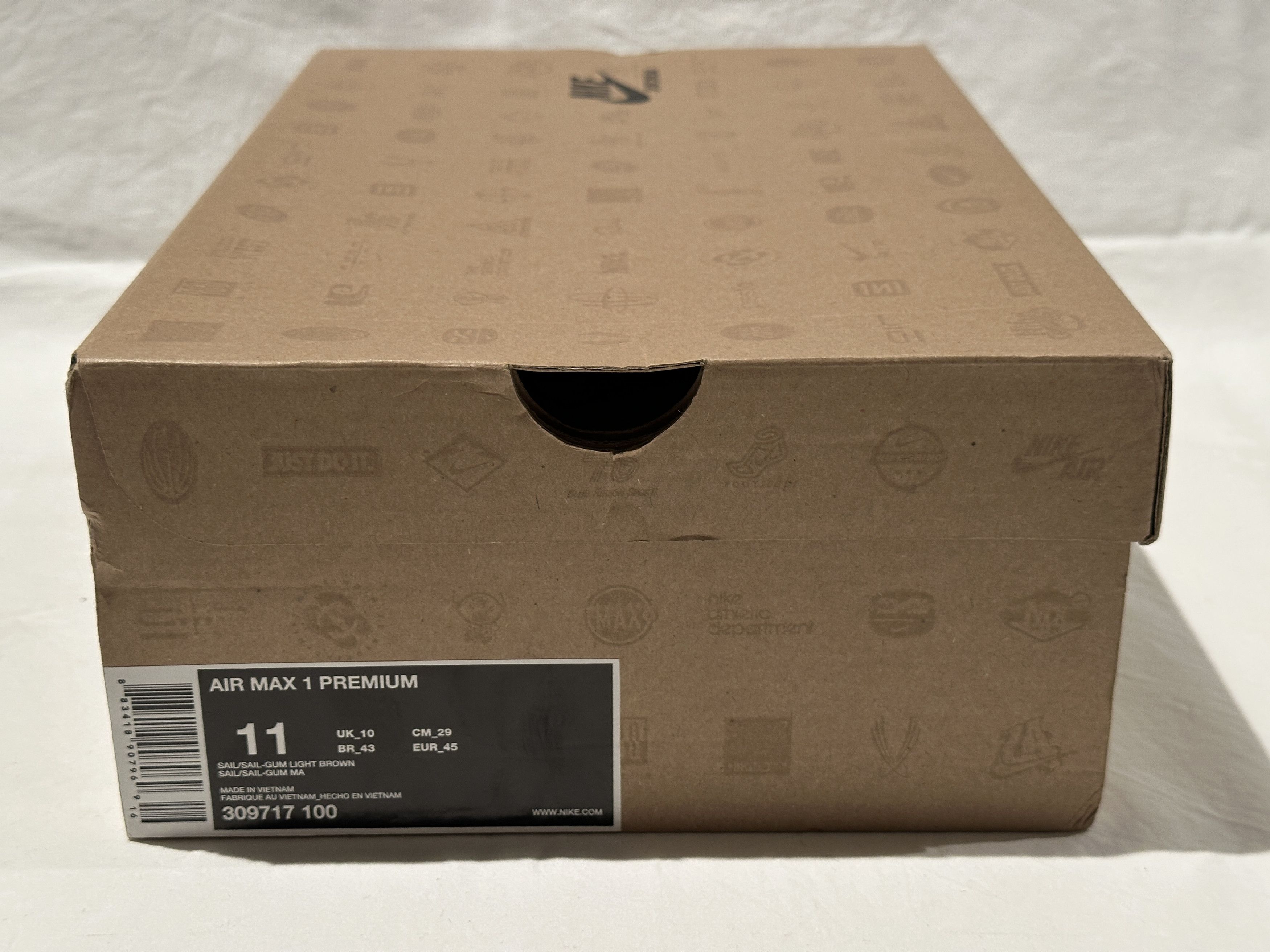 Nike BRAND NEW NIKE AIR MAX 1 PRM QS 'WHITE CREPE' GUM SOLE SZ 11 Size US 11 / EU 44 - 10 Thumbnail