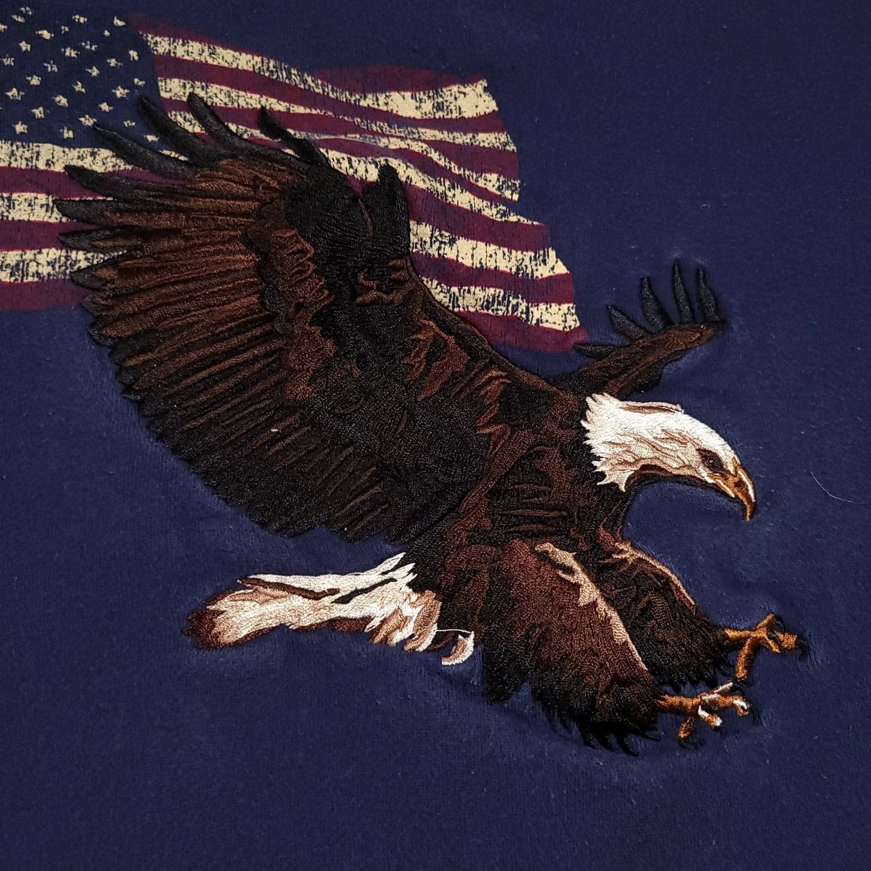 Vintage VINTAGE American Eagle Flag Bald Eagle Sweatshirt Unisex Adults XL Blue Crewneck Patriotic USA Pullover Embroidered Size US XL / EU 56 / 4 - 4 Thumbnail