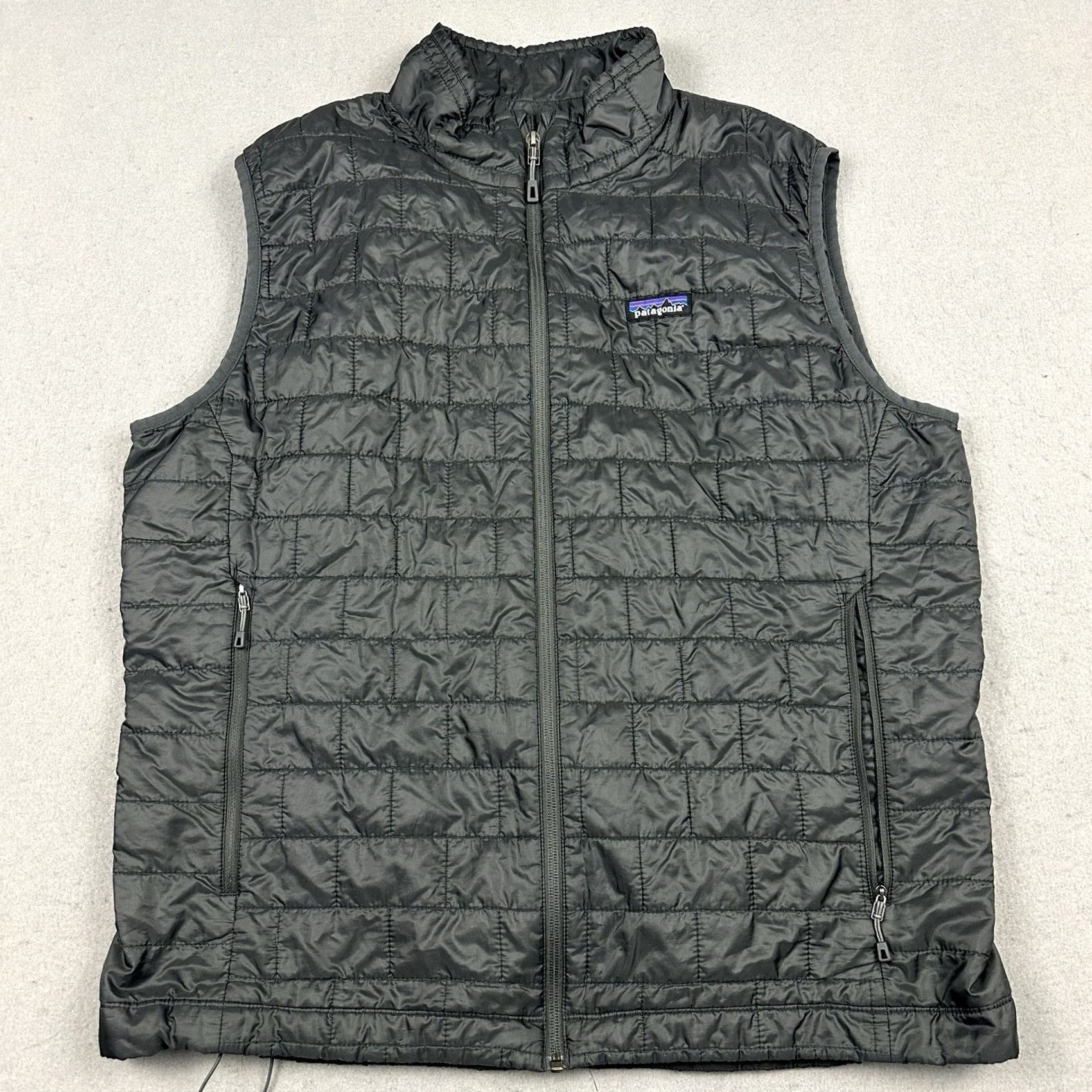 Patagonia Patagonia Vest Men XL Gray Nano Puffer Full Zip Hiking Primaloft Windbreaker Outdoor Casual Travel Pockets Logo Mens XL Size US XL / EU 56 / 4 - 2 Thumbnail