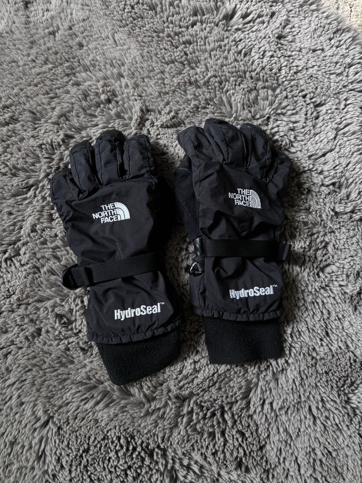 The North Face × Vintage The North Face Hydroseal vinatge black gloves size S Size ONE SIZE - 1 Thumbnail