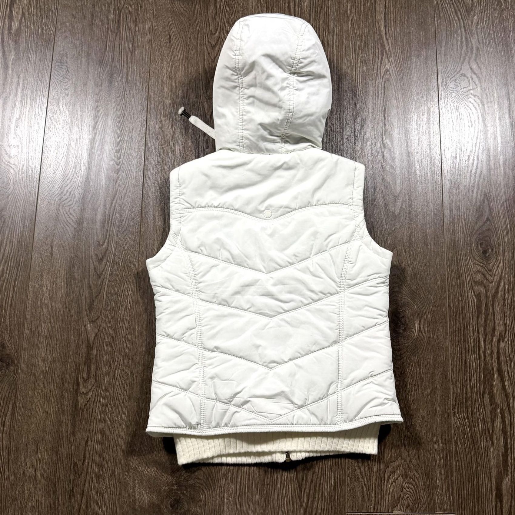 American Eagle Outfitters VINTAGE Y2K American Eagle Puffer Vest Womens XS Petite White Quilted Hooded Faux Fur Size XS / US 0-2 / IT 36-38 - 5 Thumbnail