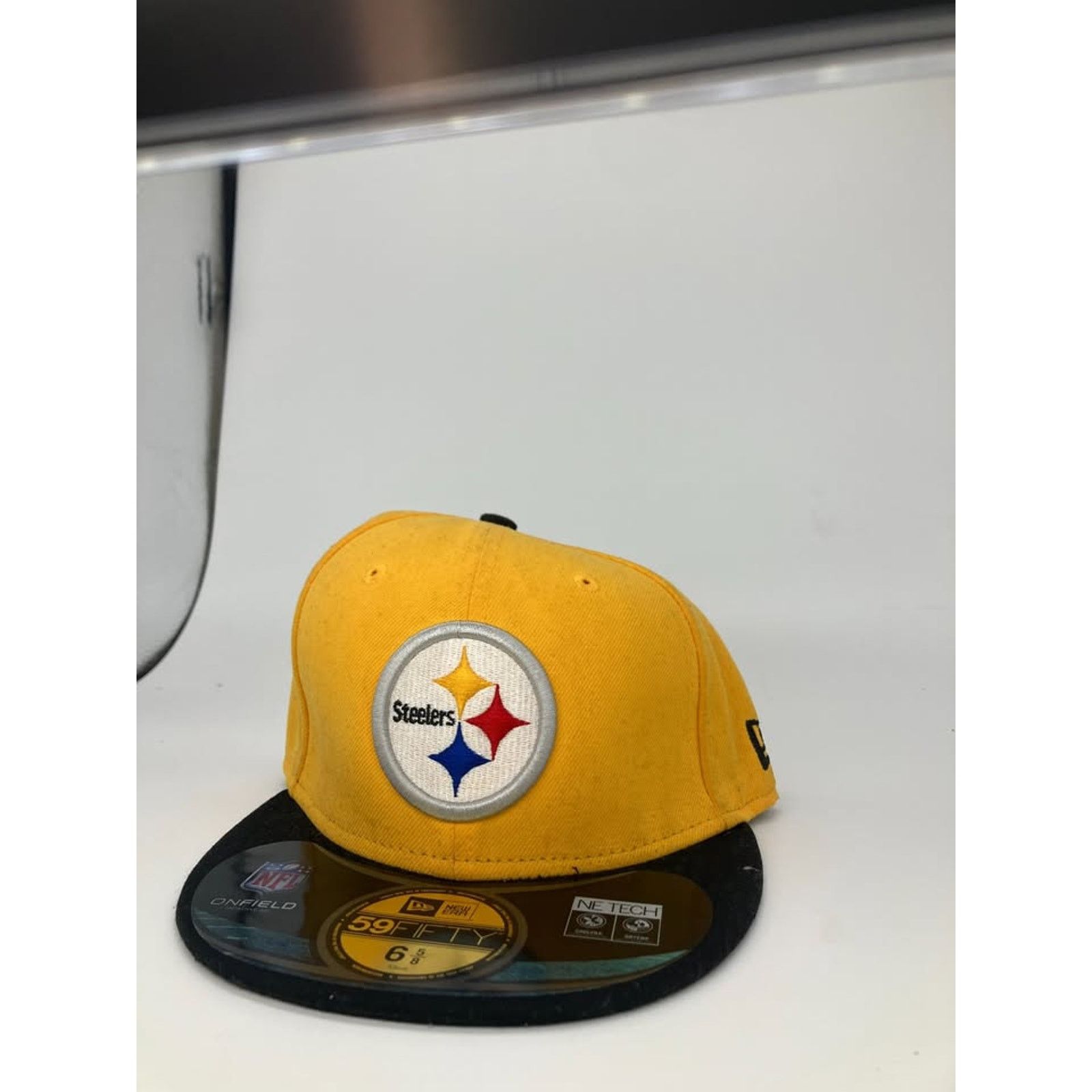 New Era lot of 9 kids fitted footbal and baseball hats 59 fifty Size ONE SIZE - 6 Thumbnail