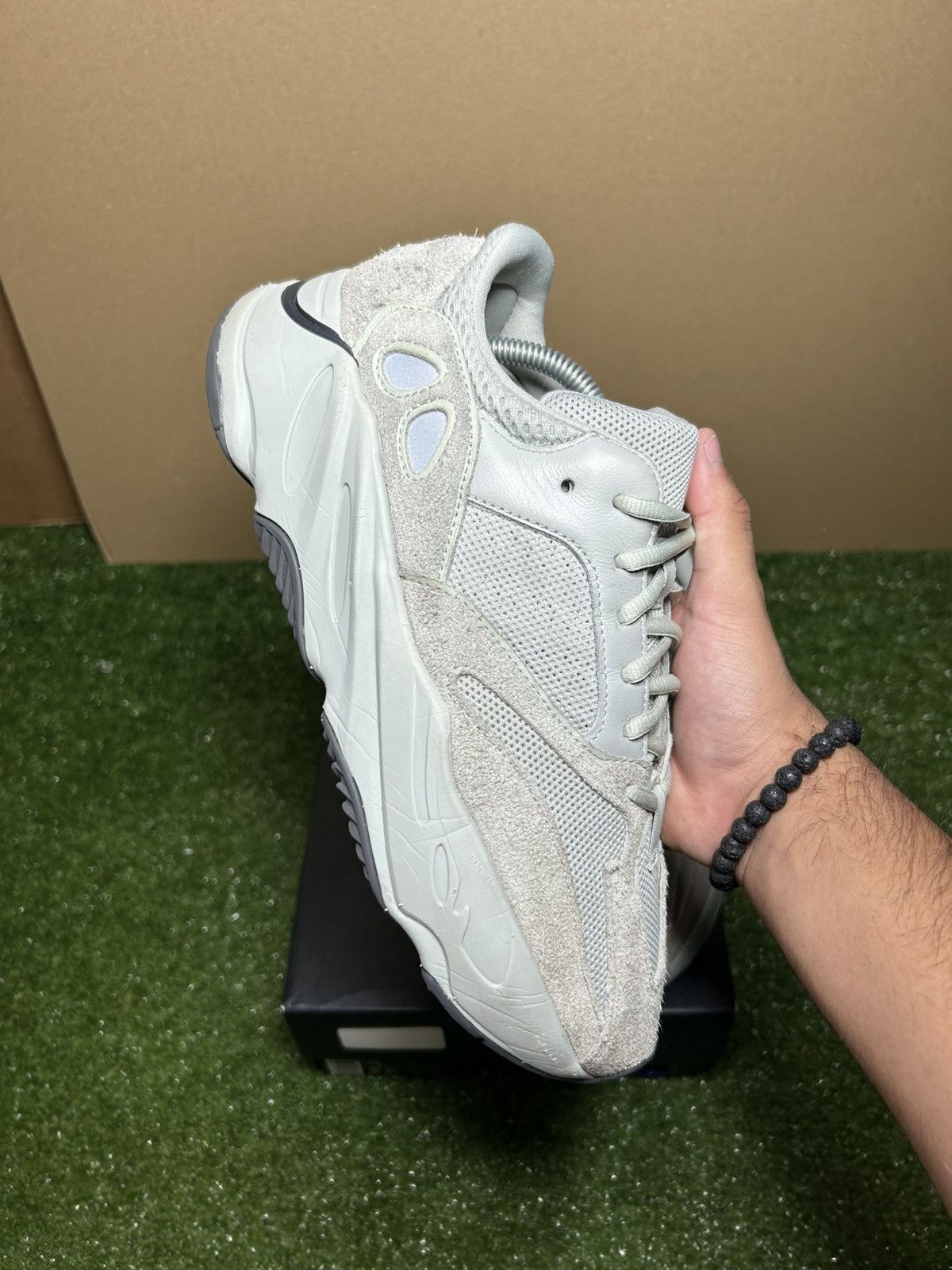 Yeezy Adidas yeezy boost 700 Salt Size US 10 / EU 43 - 5 Thumbnail
