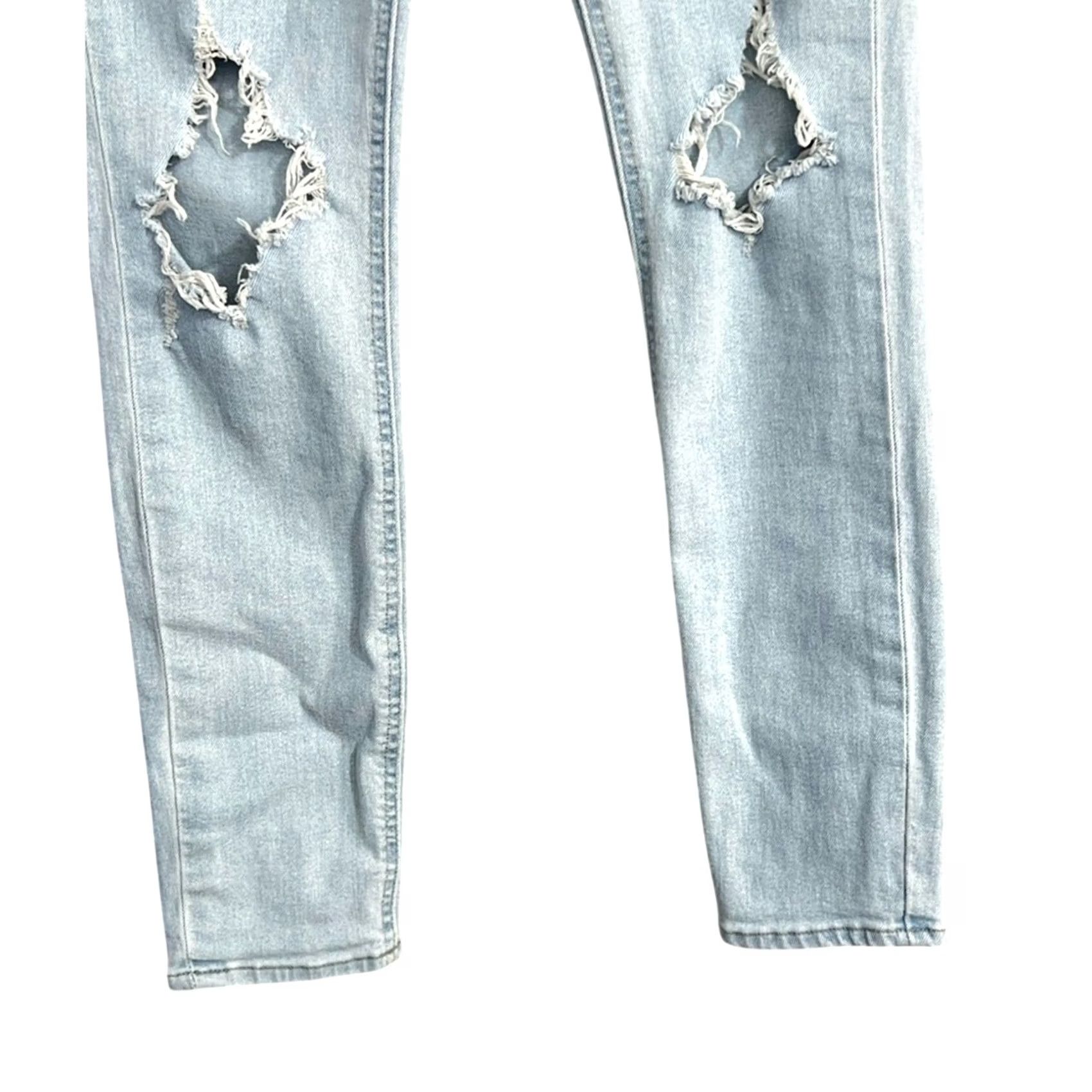 H&M H&M Ultra High Ankle Jeggings light wash distressed Size 8 Women Blue Jeans Jegging Regular 8 Womens Size 30" / US 8 / IT 44 - 3 Thumbnail