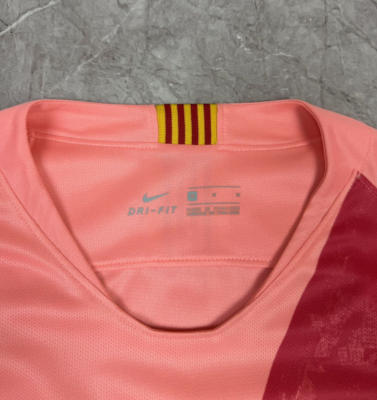 Nike Nike FC Barcelona 2018/2019 Jersey Size M Size US M / EU 48-50 / 2 - 9 Thumbnail