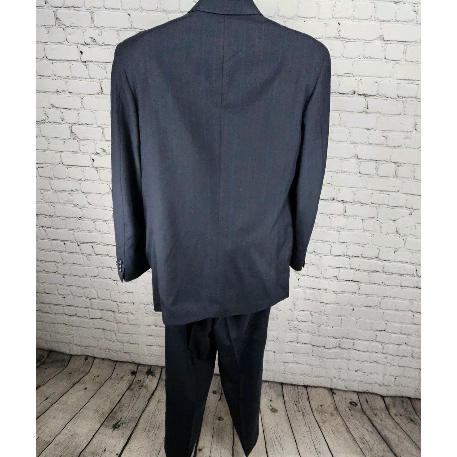 Vintage VTG Colours By Alexander Julian Navy Pinstriped Suit 2 Button Notch USA 40 33x32 Shirt Size 40R - 2 Thumbnail
