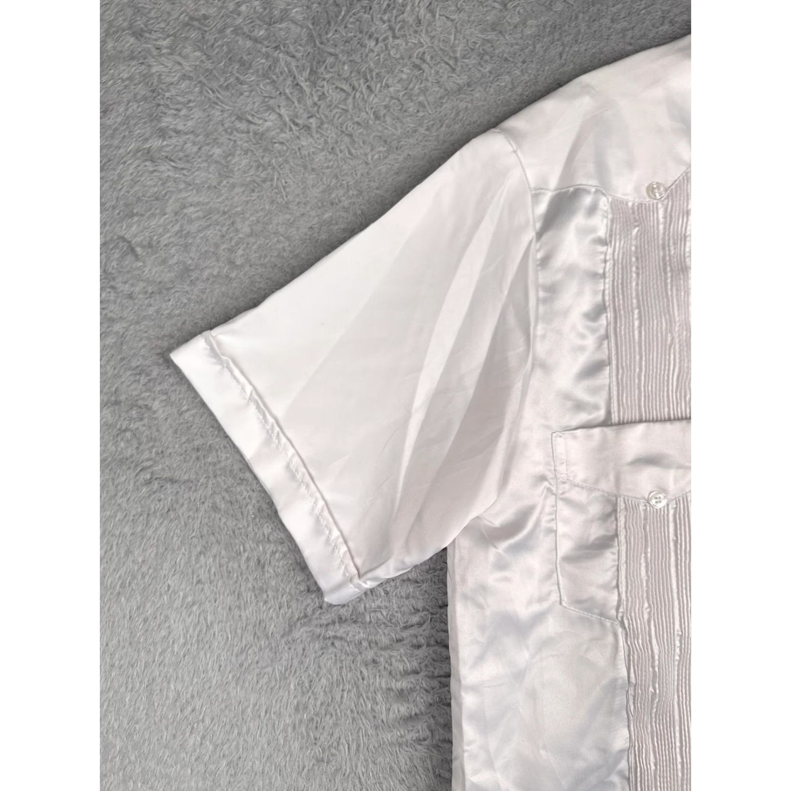 Vintage First Line Shirt Mens XL White Satin Guayabera Wedding Short Sleeve Button Up Size US XL / EU 56 / 4 - 3 Thumbnail