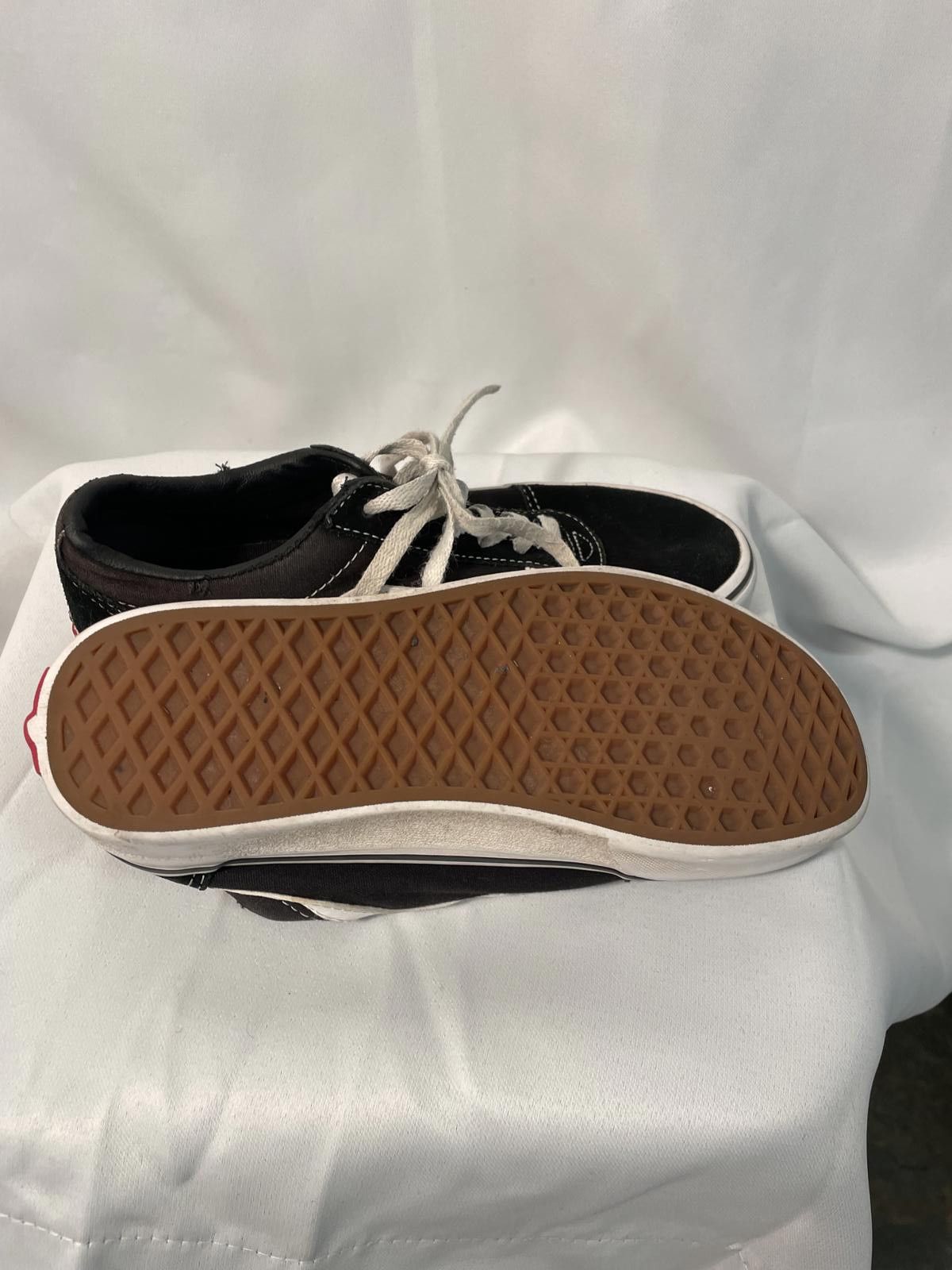 Vans Vans Skate Shoes - Classic Black & White Size US W 7 Size US 7 / IT 37 - 5 Thumbnail